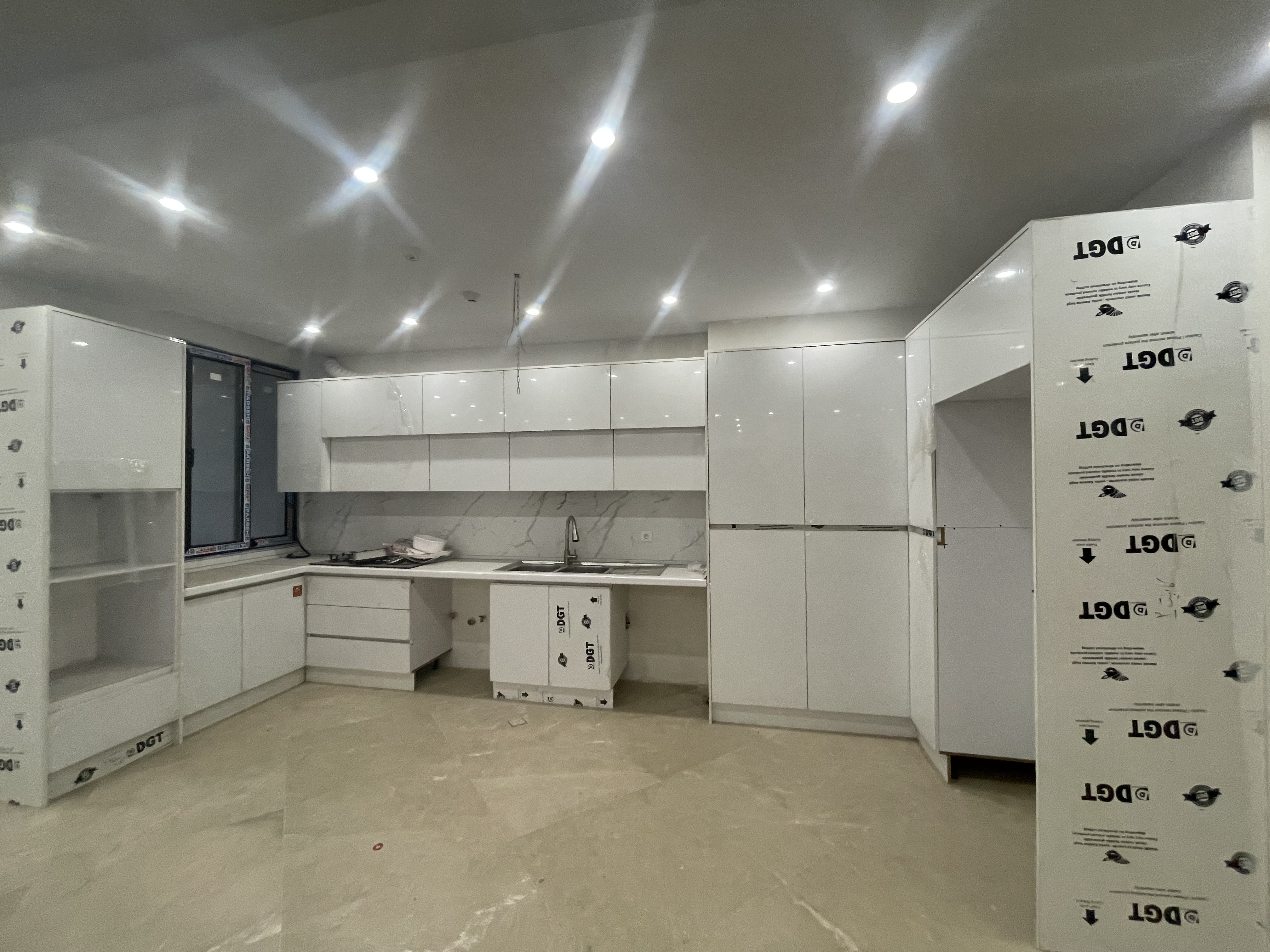 فروش آپارتمان ۱۲۵متر اقدسیه فول مشاعات