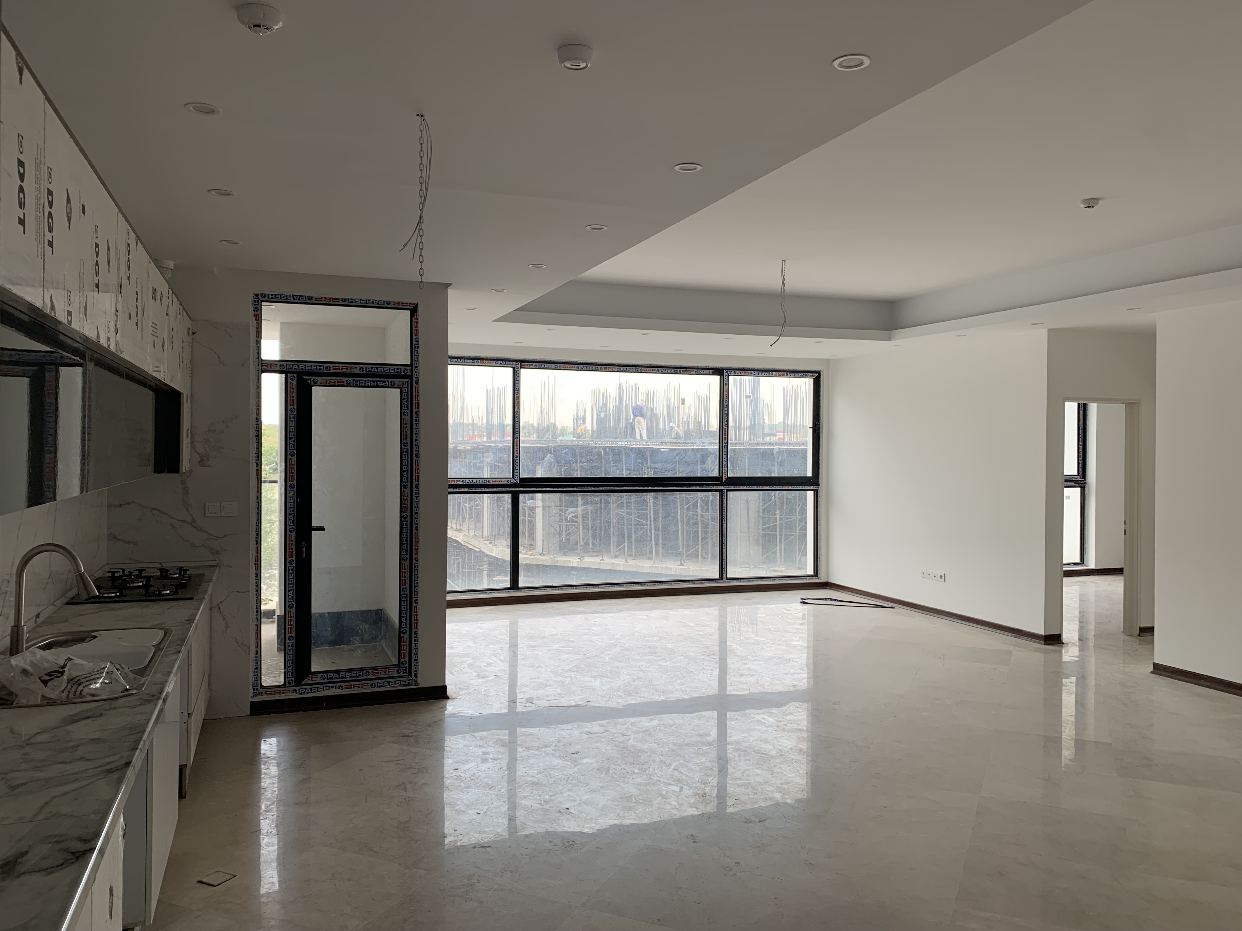 فروش آپارتمان 120متر اقدسیه فول امکانات