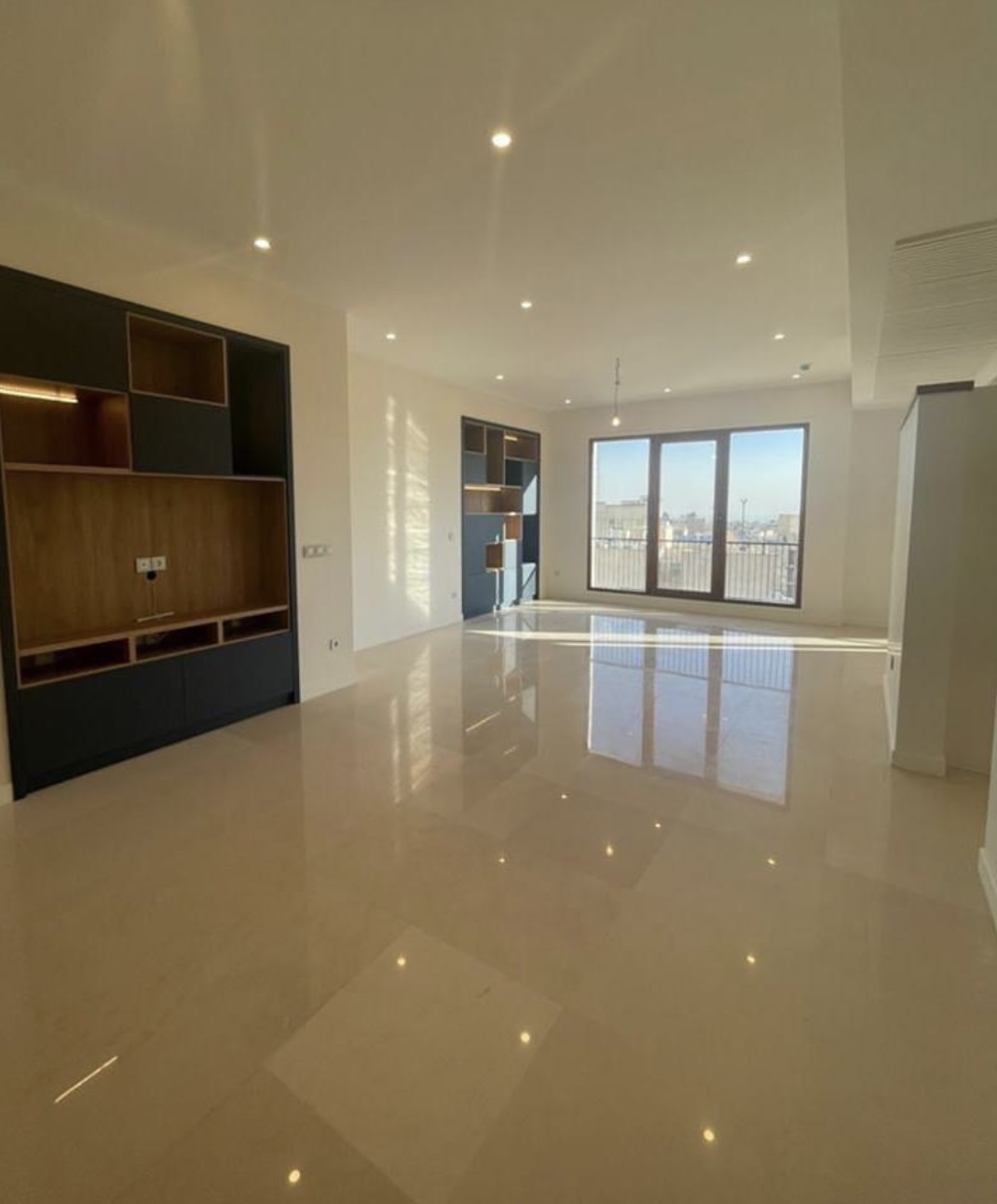 فروش آپارتمان 120 متر دیباجی تک واحدی غرق نور مستقیم