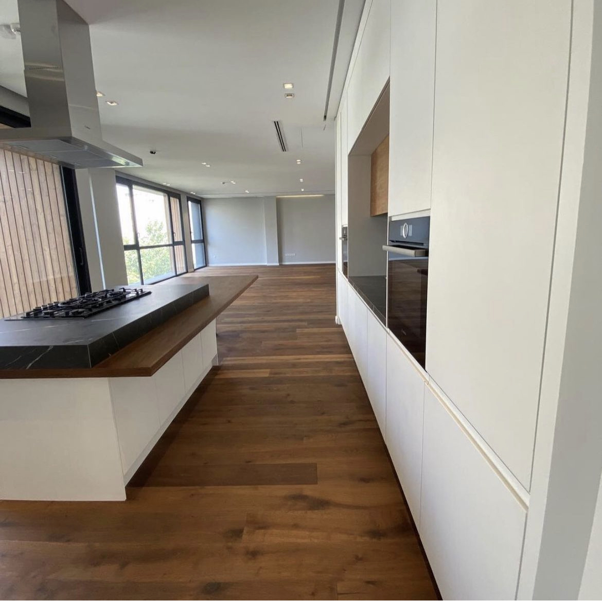 آپارتمان 250 متر نیاوران یاسر مدرن کلید نخورده