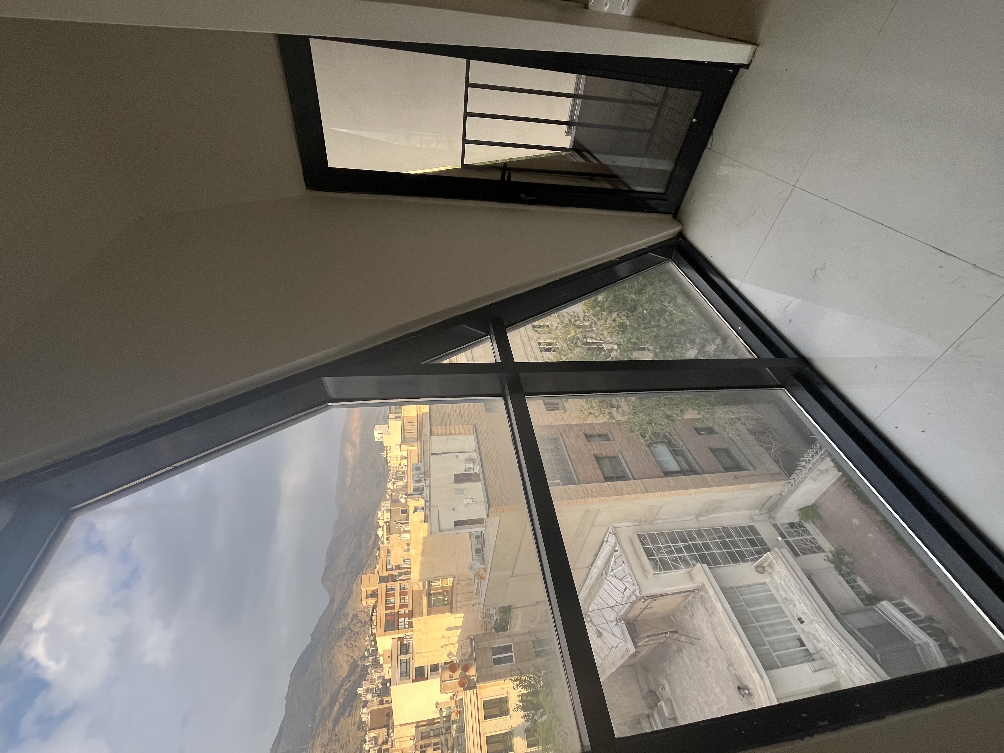 اجاره اداری 100متر اندرزگو واعظی