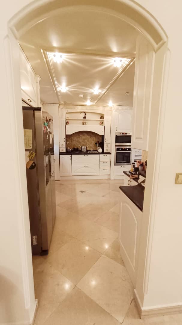 فروش آپارتمان 200 متر نیاوران