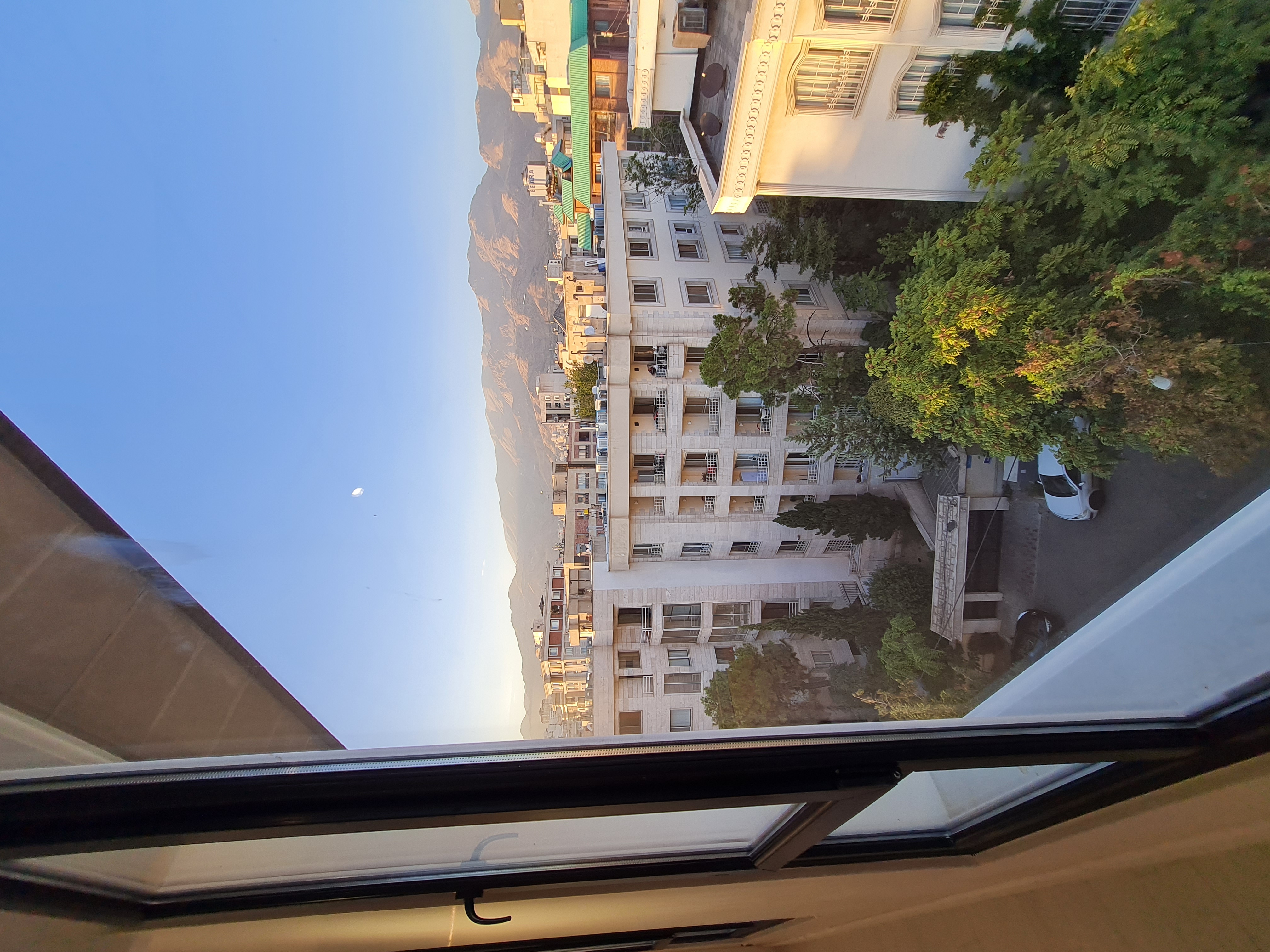 فروش آپارتمان 110 متر ارتش تاپ لوکیشن