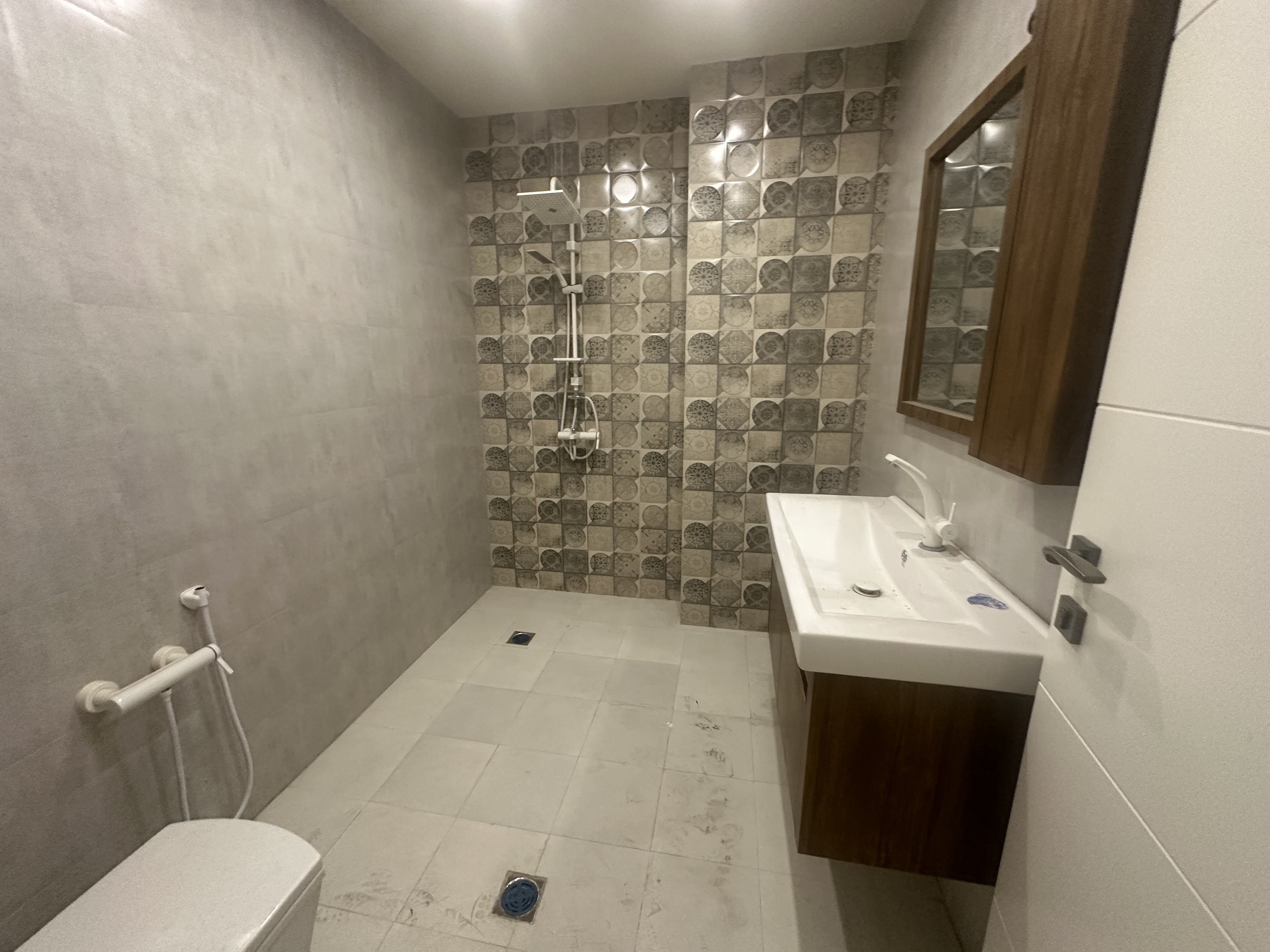 فروش آپارتمان 185متر منظریه لوکس کلید نخورده