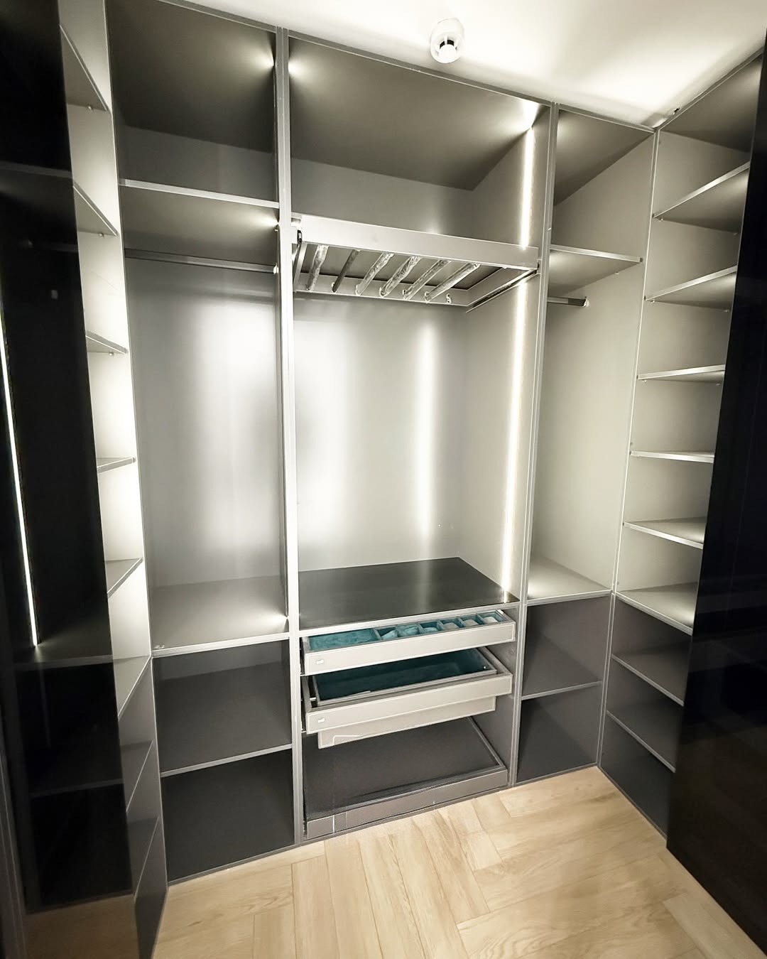 فروش آپارتمان 330 متر صاحبقرانیه