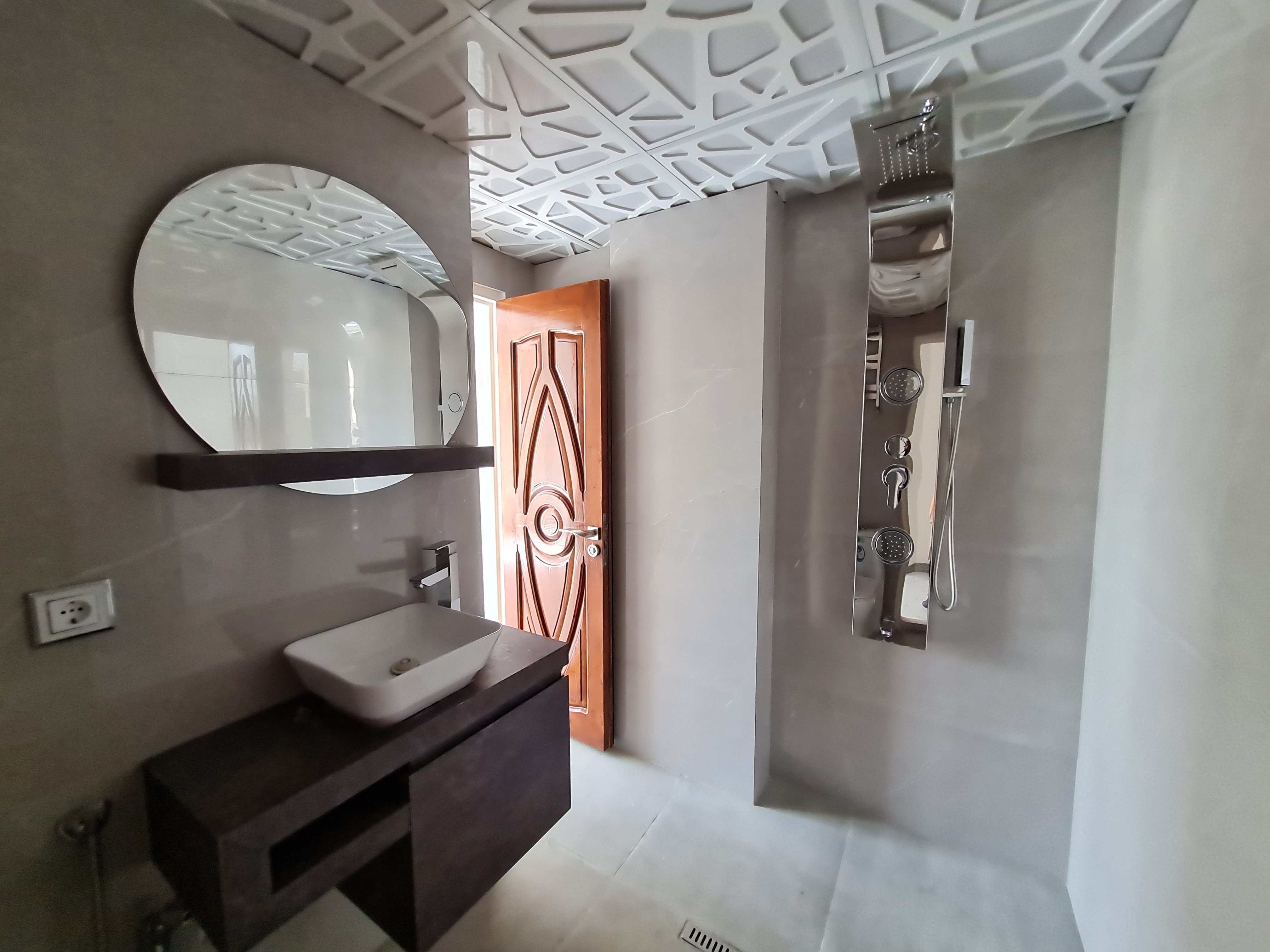 فروش آپارتمان 150 متر دولت تاپ لوکیشن