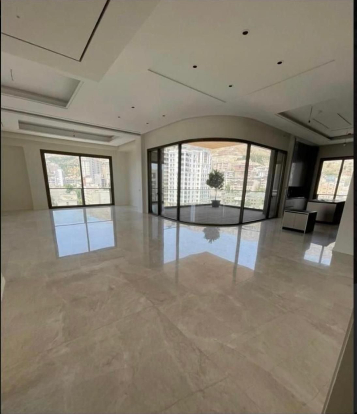 اجاره اپارتمان 280متر فرمانیه فول امکانات