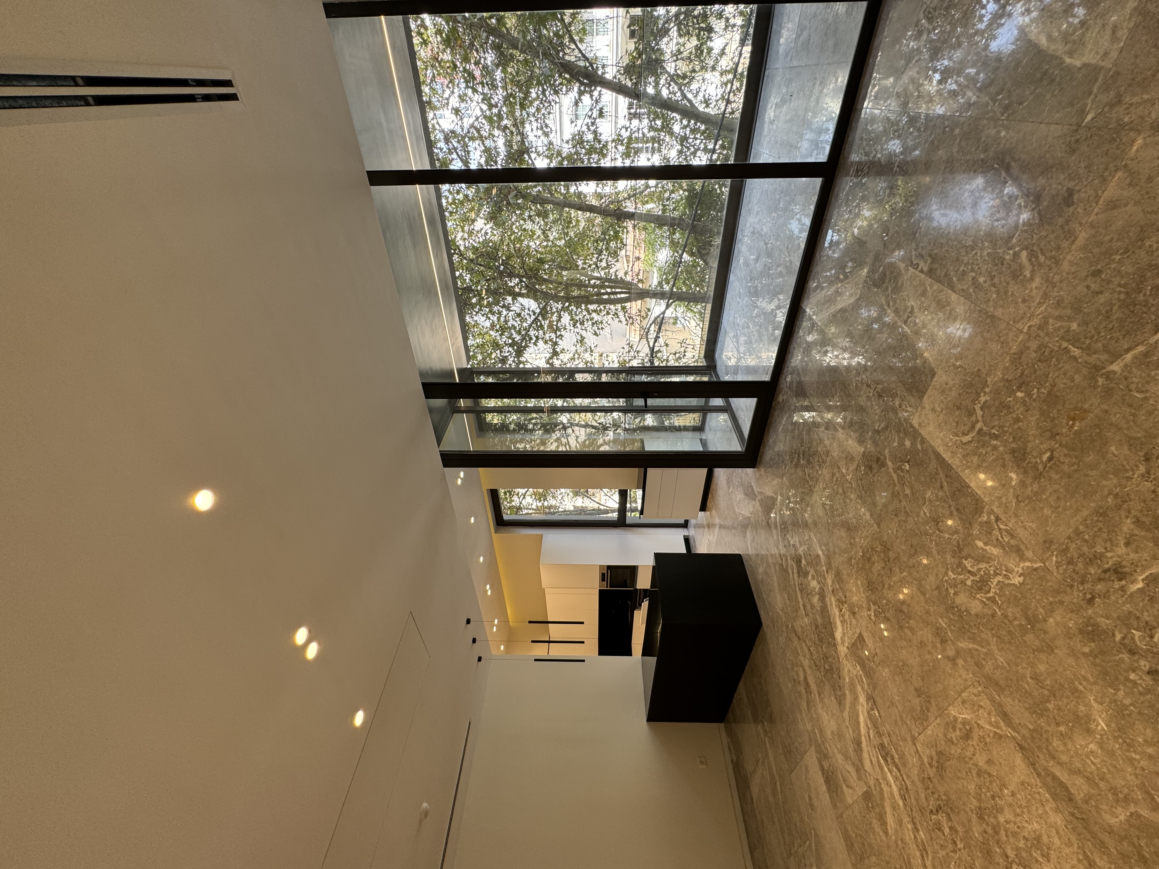 فروش آپارتمان 185 متری سه خواب مدرن / اطراف پارک قیطریه