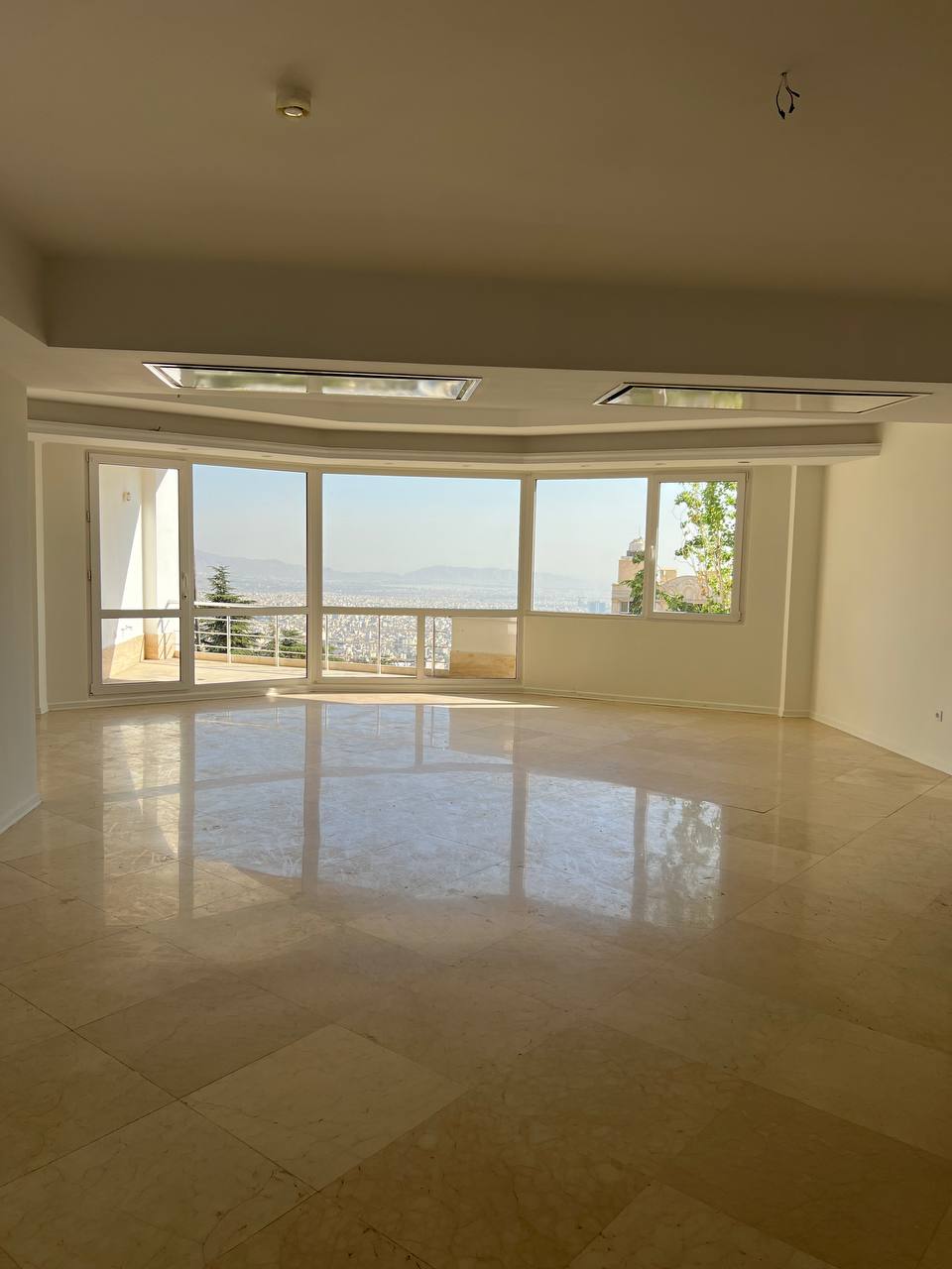 اجاره آپارتمان 220متر فول مشاعات تاپ لوکیشن نیاوران*بوکان*