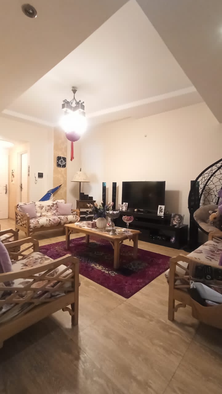 فروش آپارتمان 114 متر گلچین 2 خواب بالکن دار