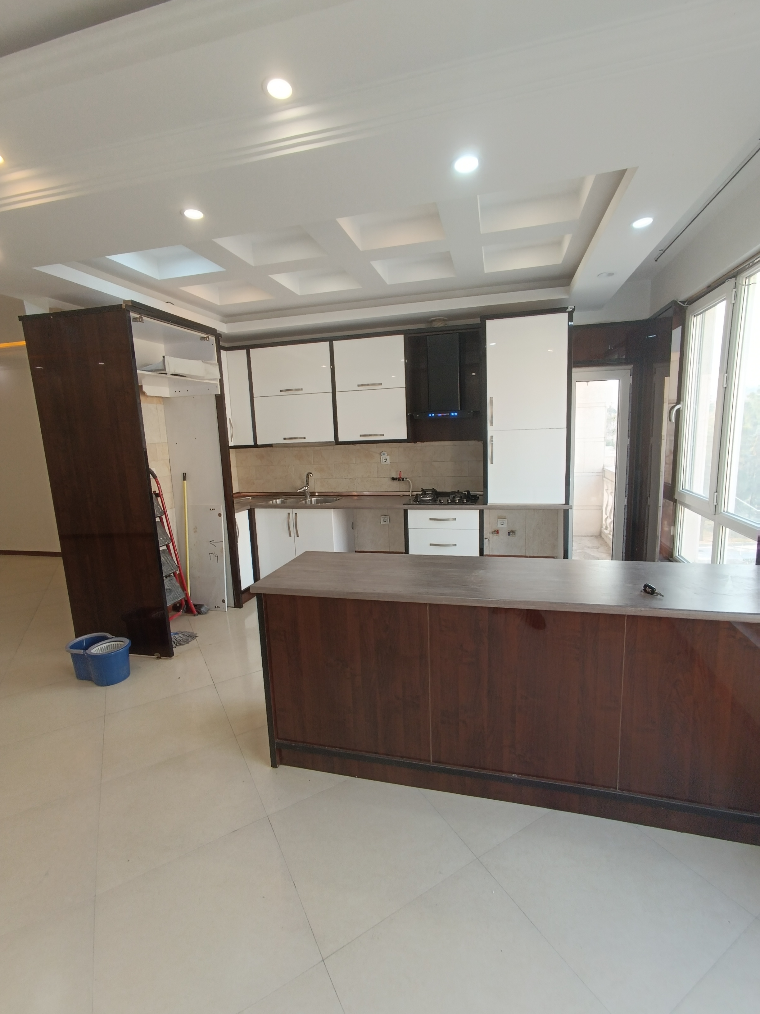 آپارتمان فروشی 110 متر شهرک گلها 2 بالکن ویو دار 1 مستر