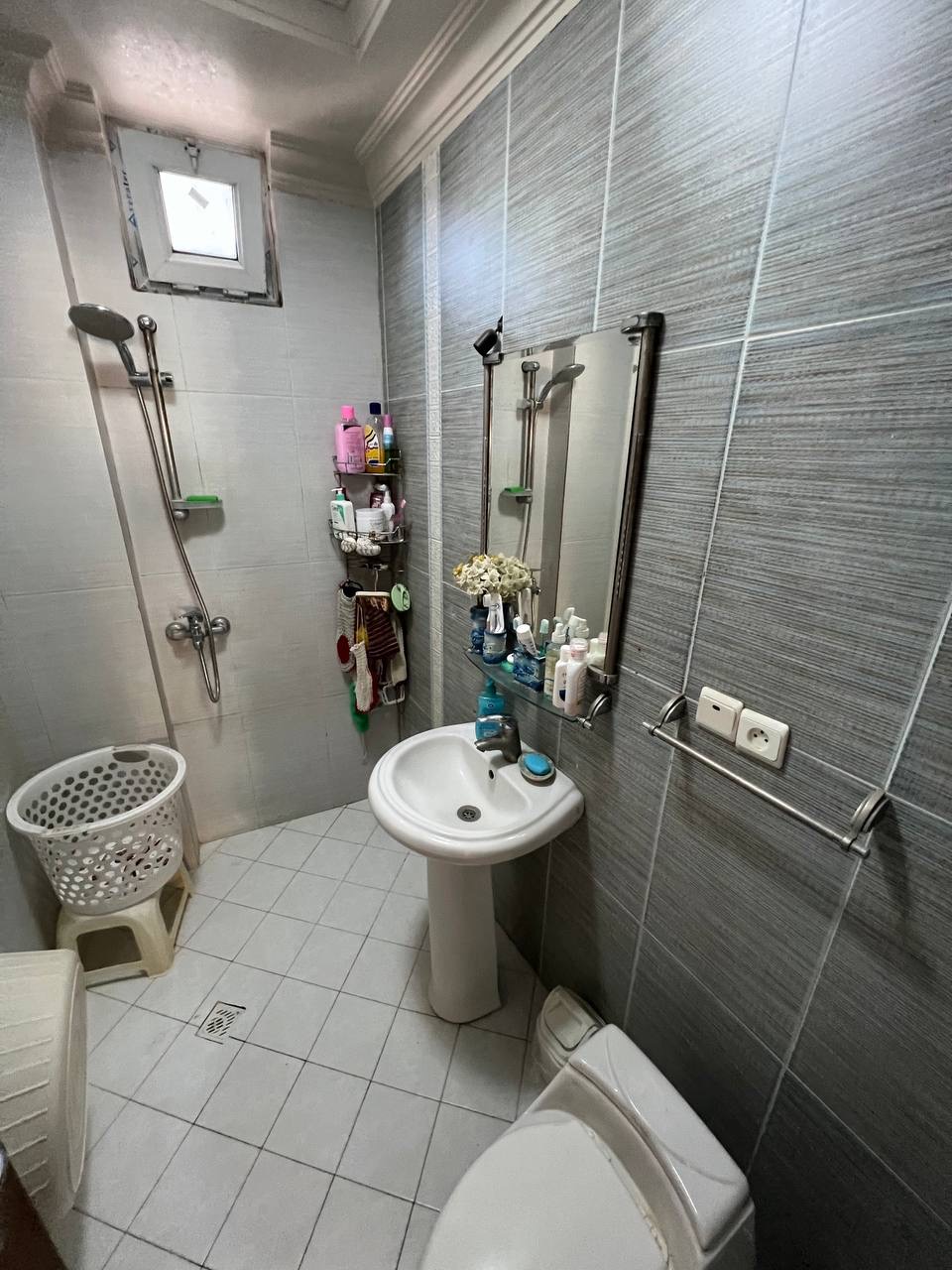 فروش آپارتمان 100 متر 10 ساله طبقه 4 در دیباجی