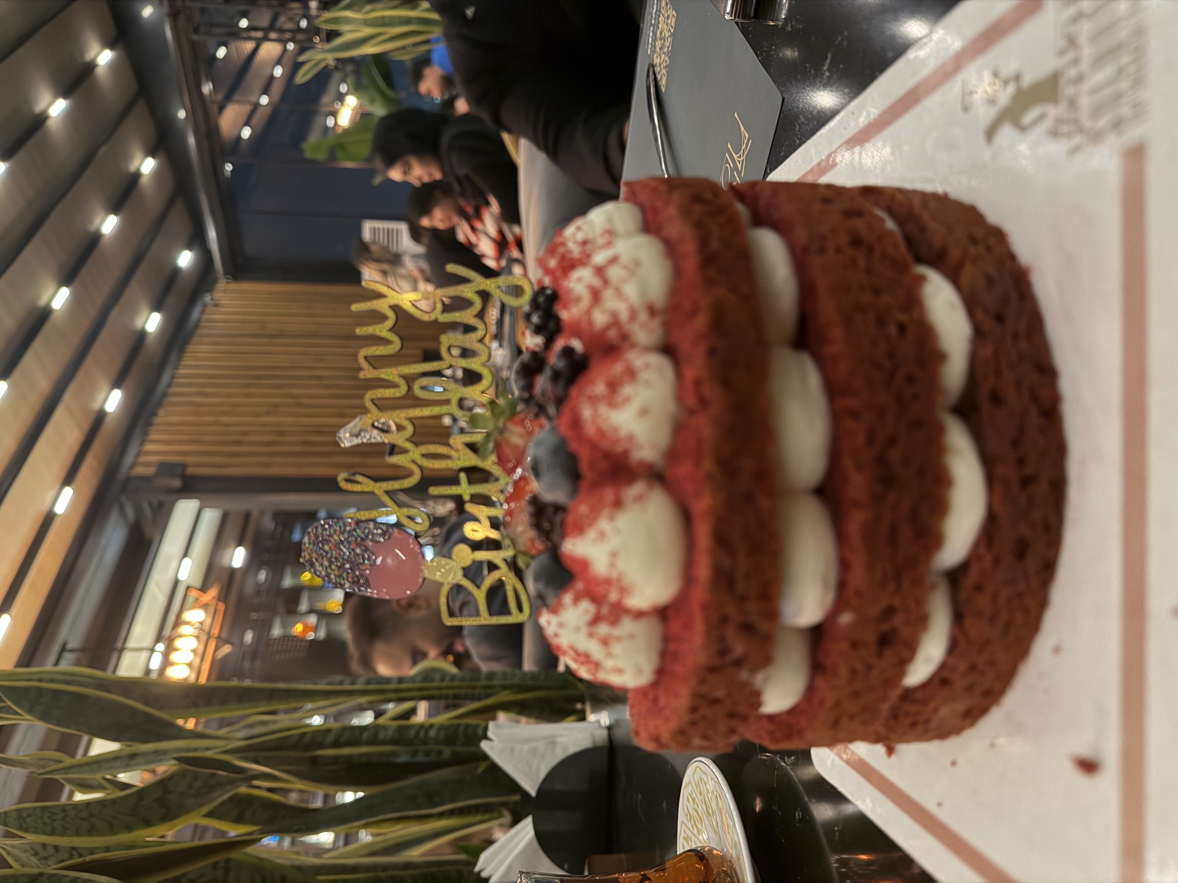 فروش آپارتمان 140 متر نیاوران تراس قابل چیدمان