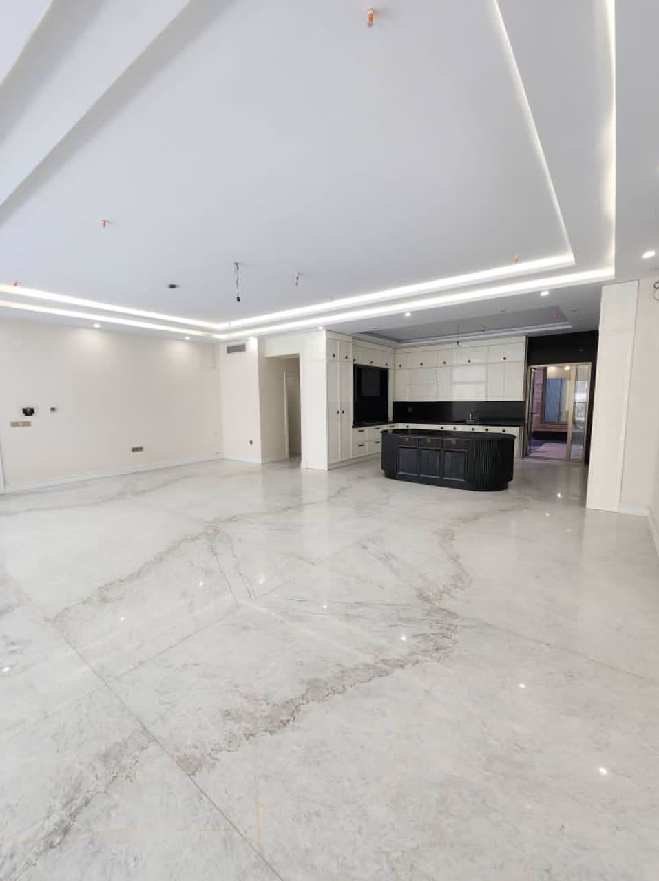 اجاره آپارتمان 225 متر نیاوران تکواحدی