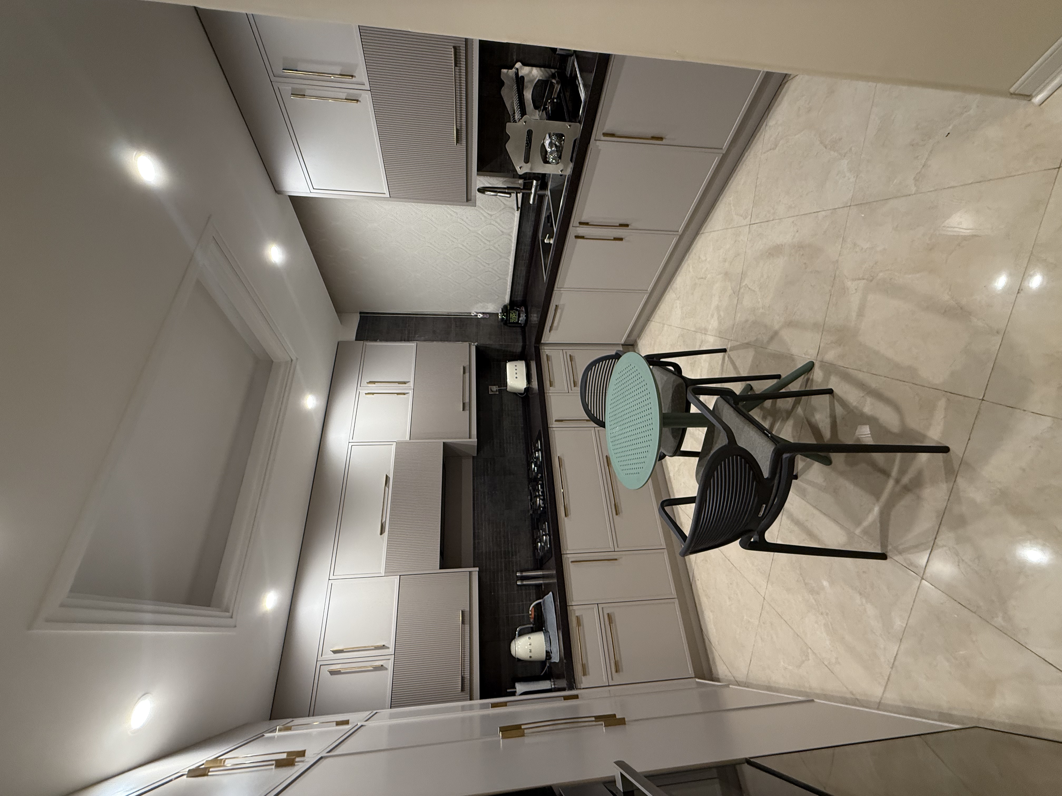 110متری شمال کاخ