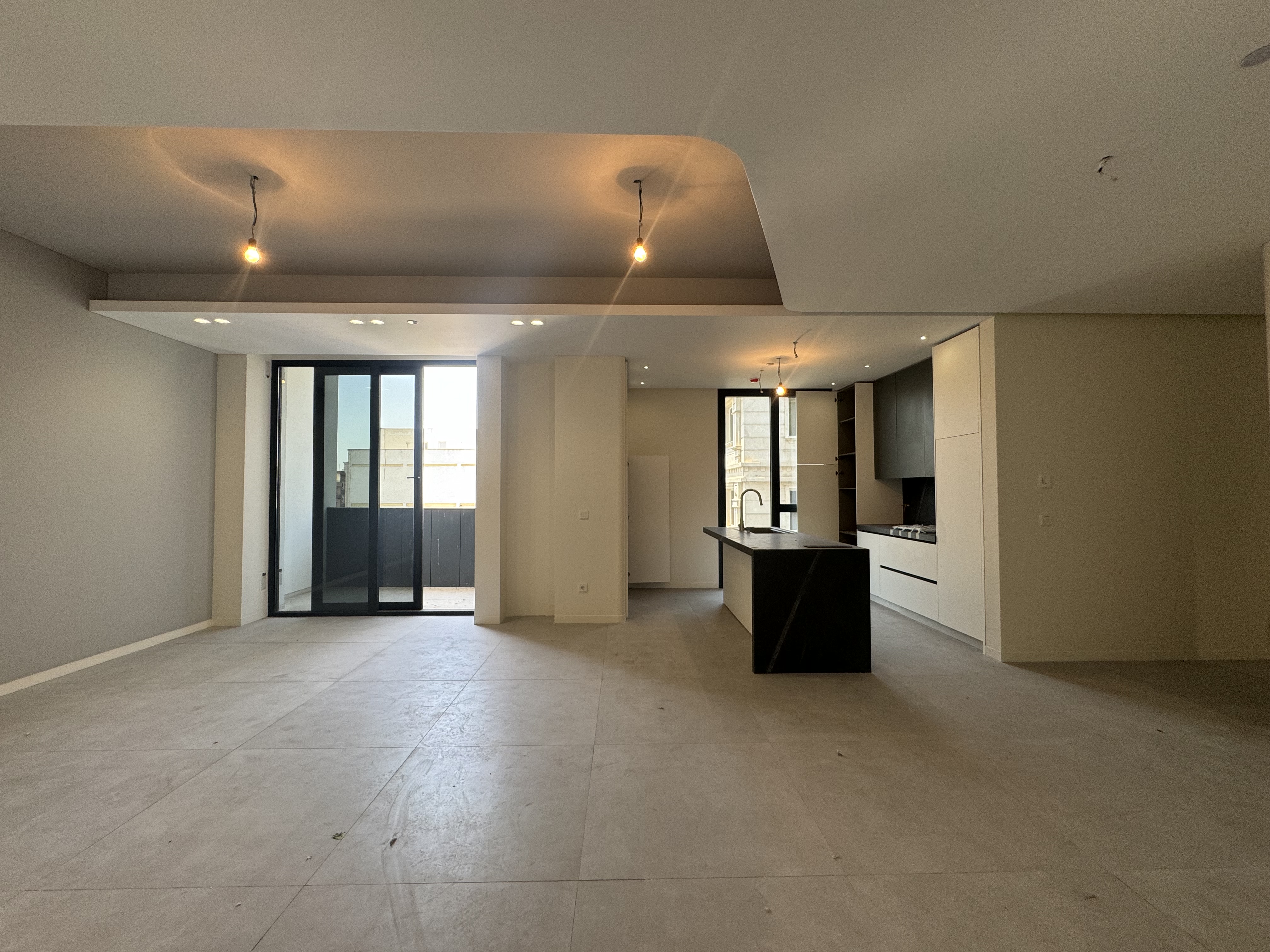 فروش آپارتمان 100متر اقدسیه فول مشاعات