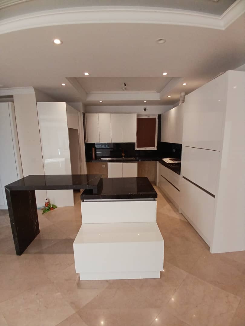 اجاره آپارتمان 155متری  سه خواب تاپ لوکیشن