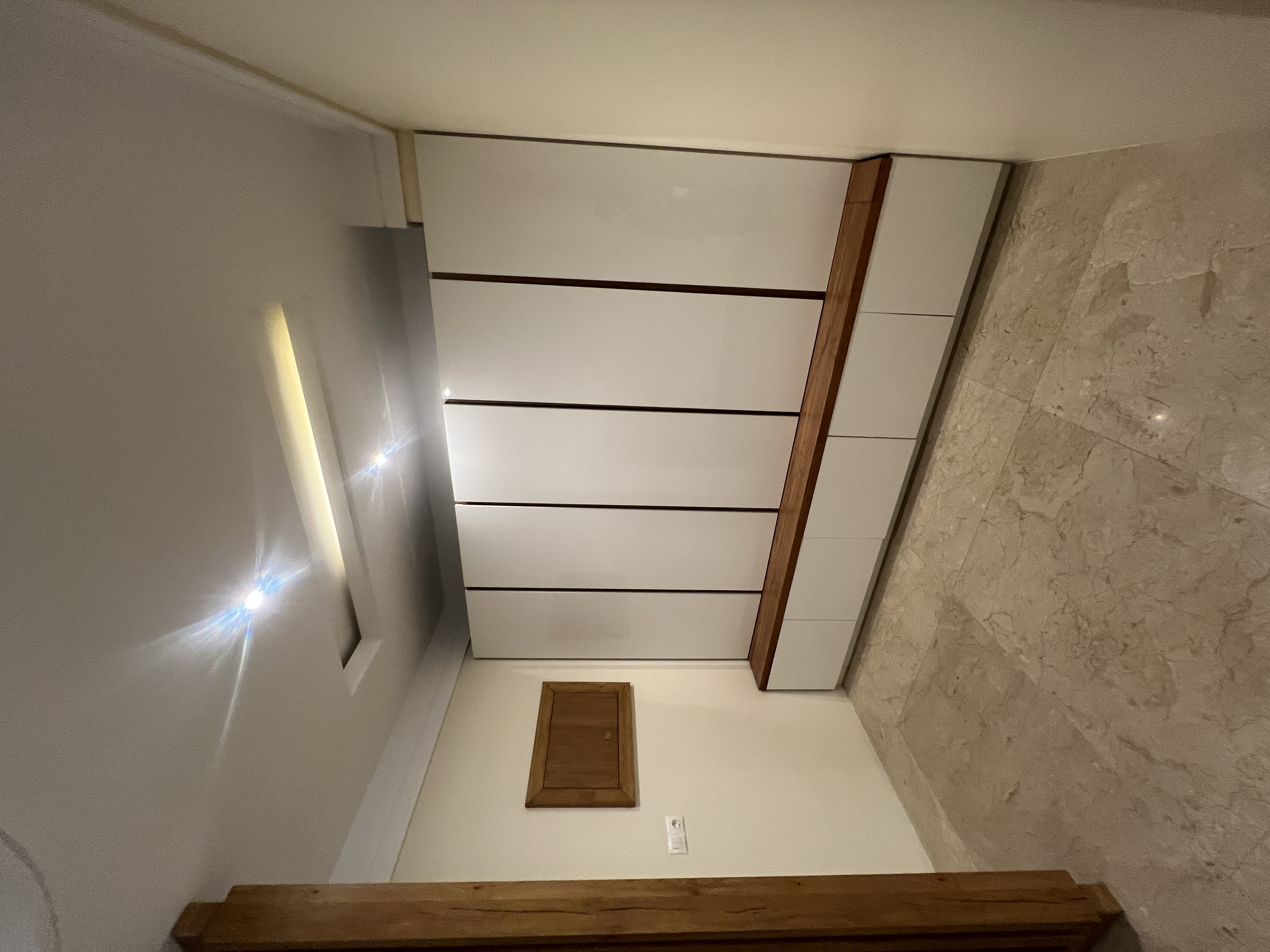 آجودانیه/240متر/3مستر/فول‌مشاعات/2پارکینگ