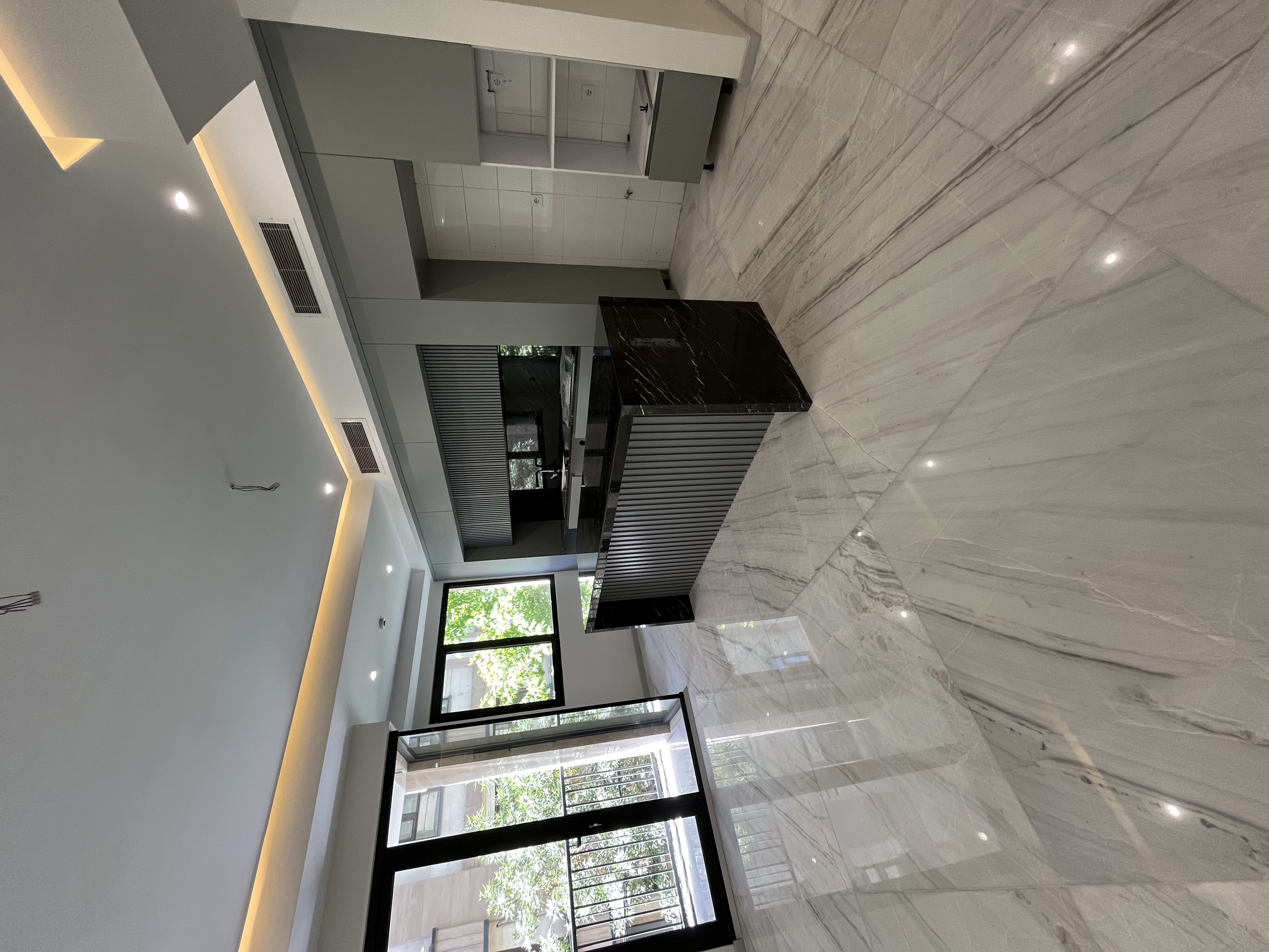 فروش آپارتمان 135 متر نوساز مدرن دیباجی