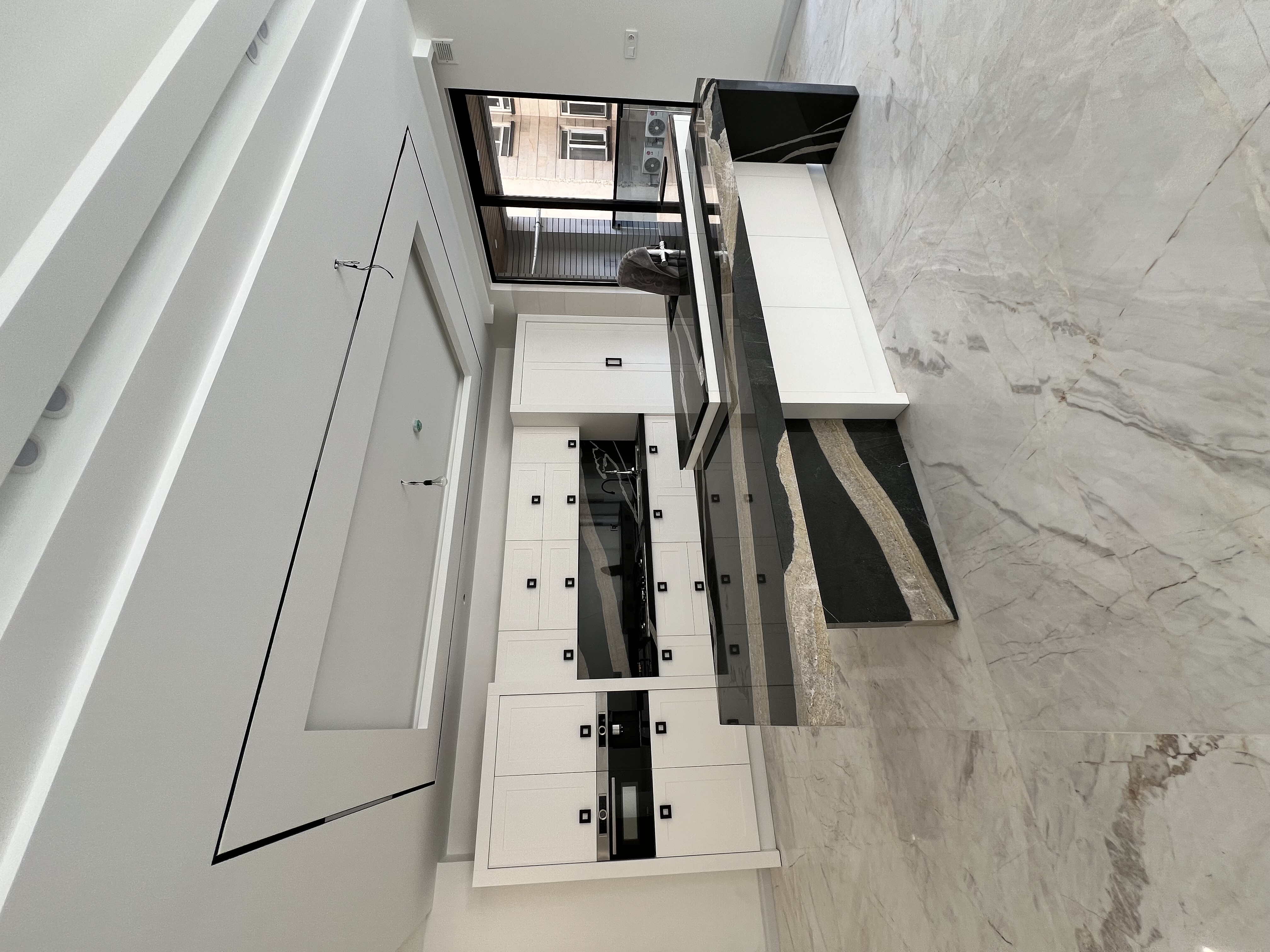 فروش 200متر آپارتمان قلب دیباجی فول فرنیش اکازیون