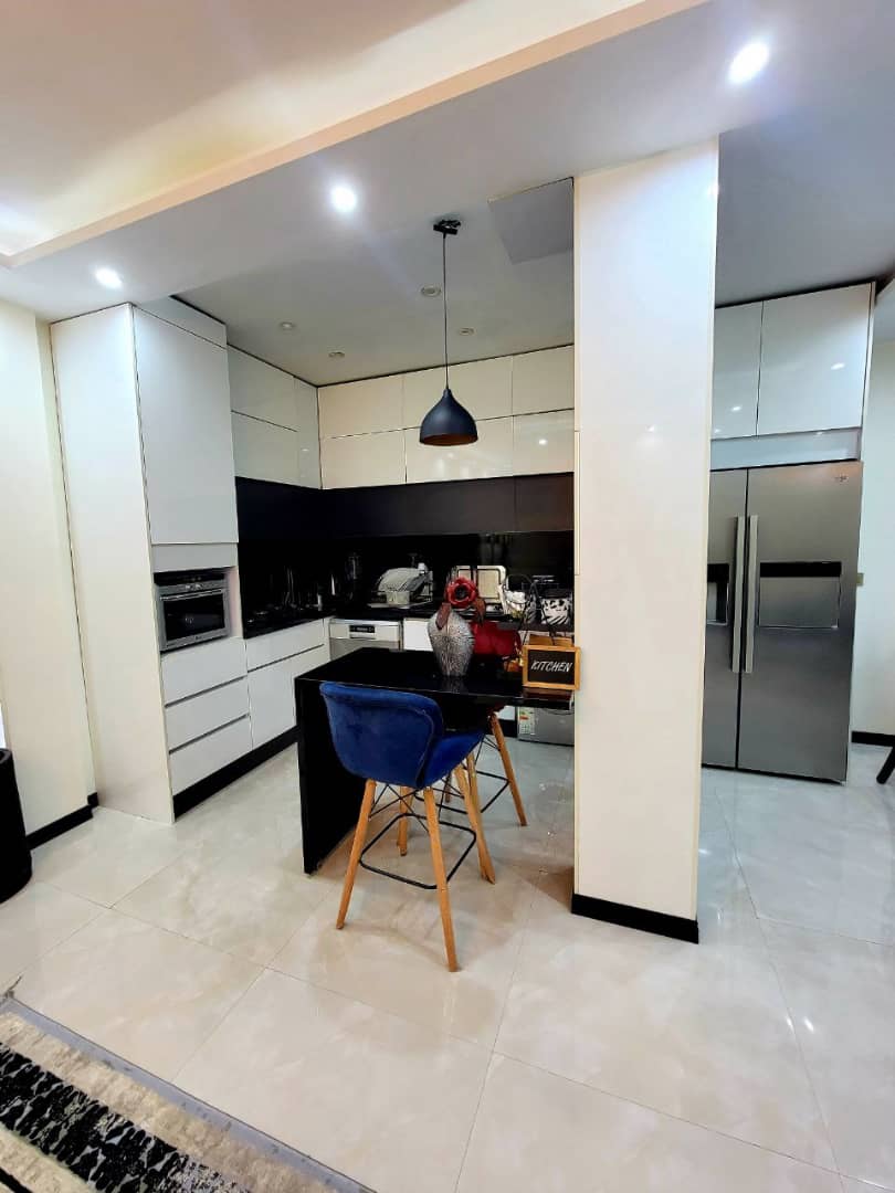 فروش آپارتمان 79 متر خوش نقشه غرق نور