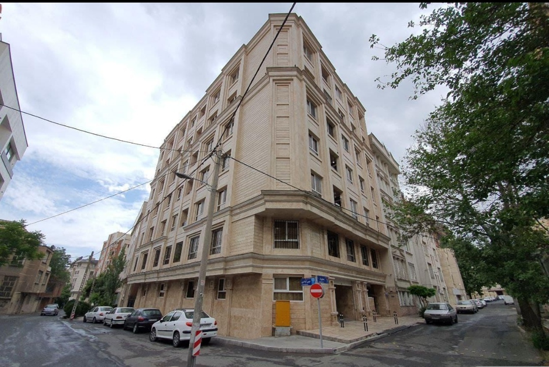 فروش آپارتمان 145 متر دیباجی جنوبی دو جهت نور