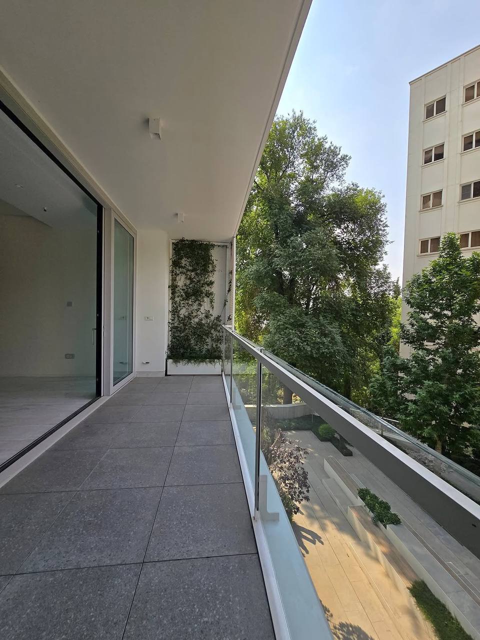 اجاره آپارتمان 120 متری 3 خواب در نیاوران