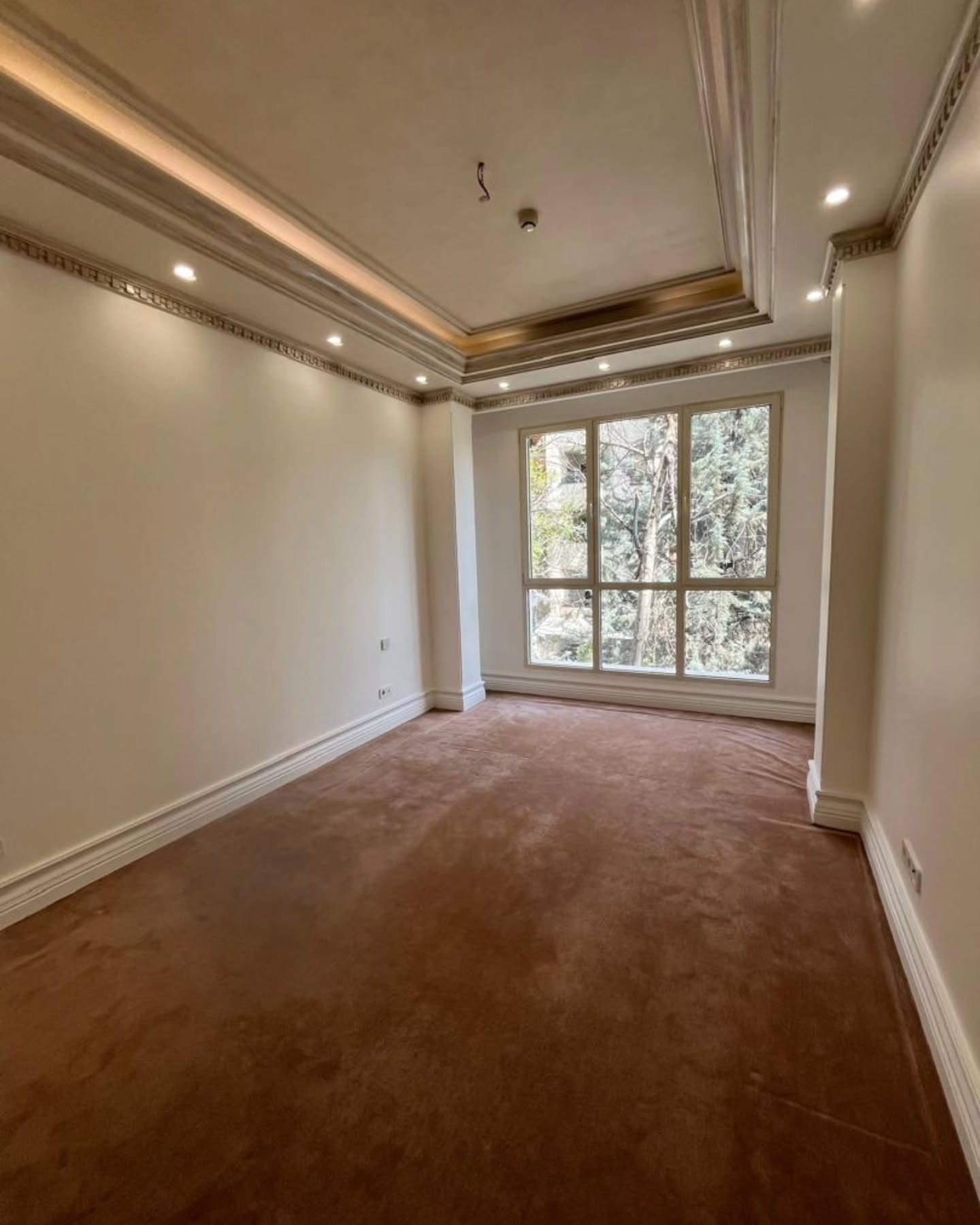 فرمانیه آقایی 220متر 3خواب تراس کاربردی