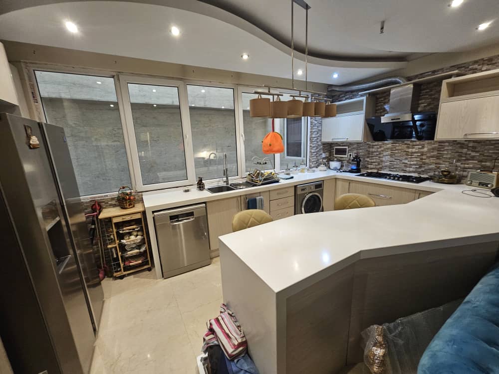 اجاره آپارتمان 100متری دو خواب تاپ لوکیشن