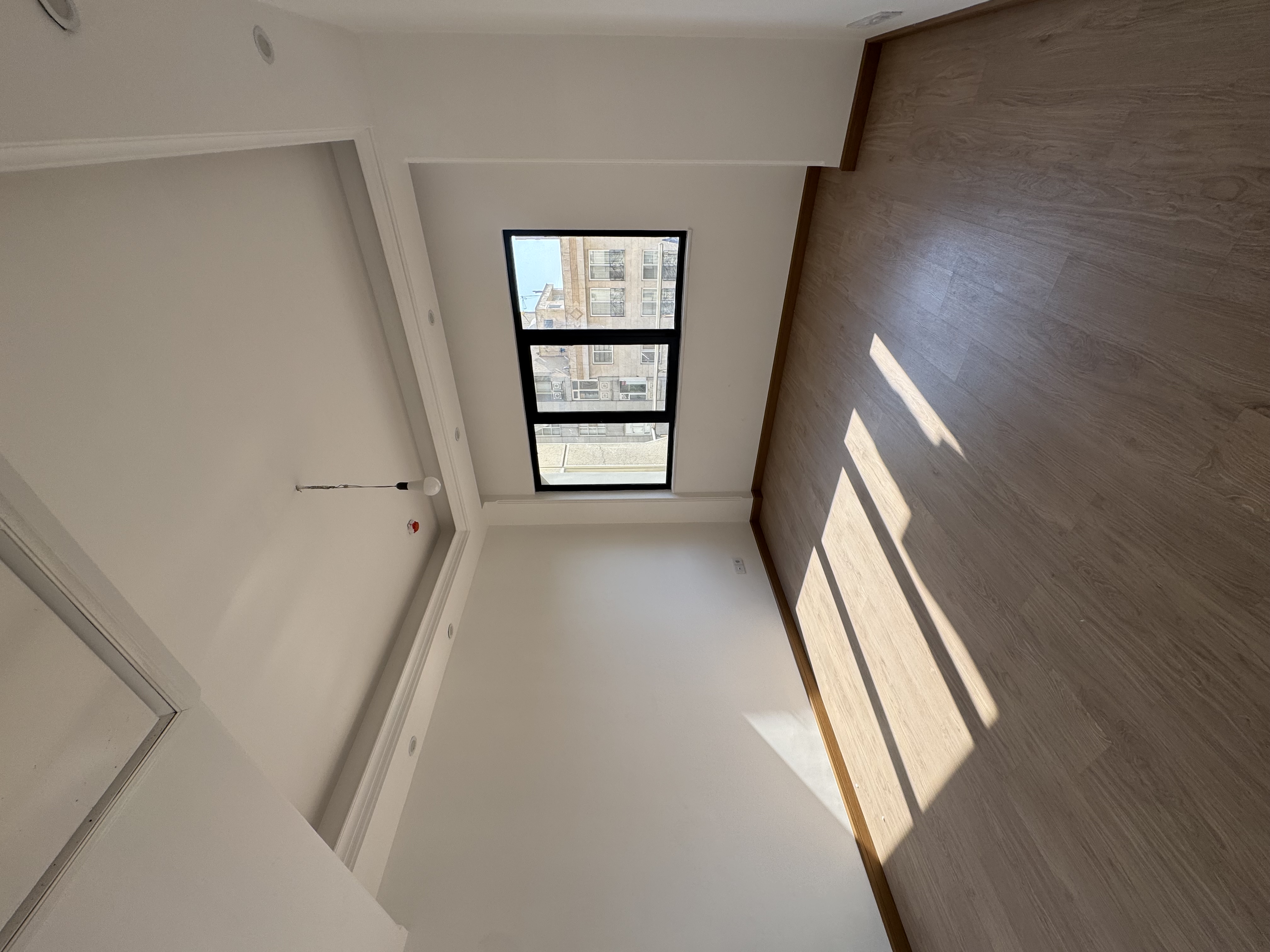 فروش آپارتمان 250 متر آجودانیه چهارخواب