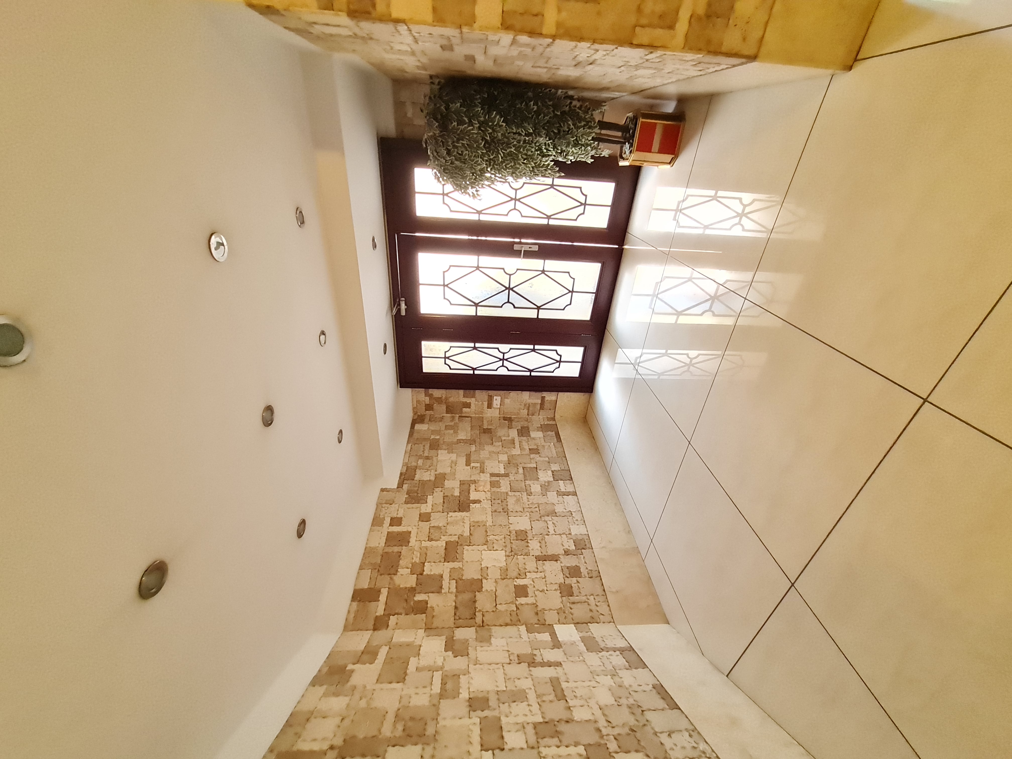 فروش آپارتمان 80 متر جهانتاب تاپ لوکیشن