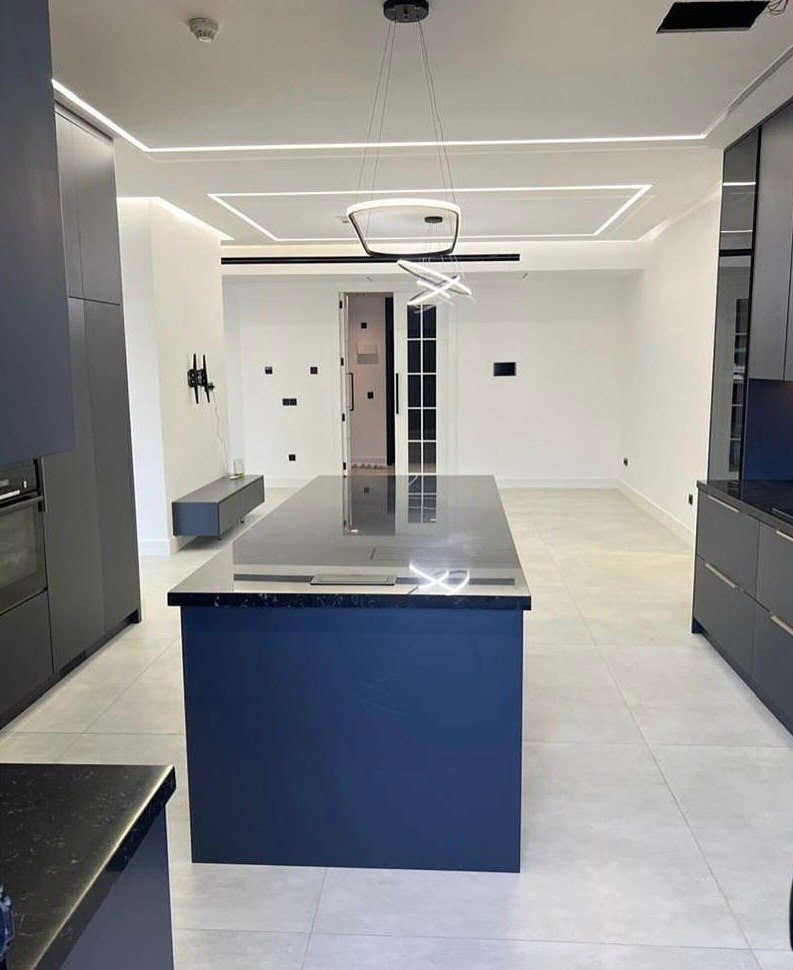 اجاره آپارتمان 250 متر آجودانیه 3 خواب مستر فول مشاعات