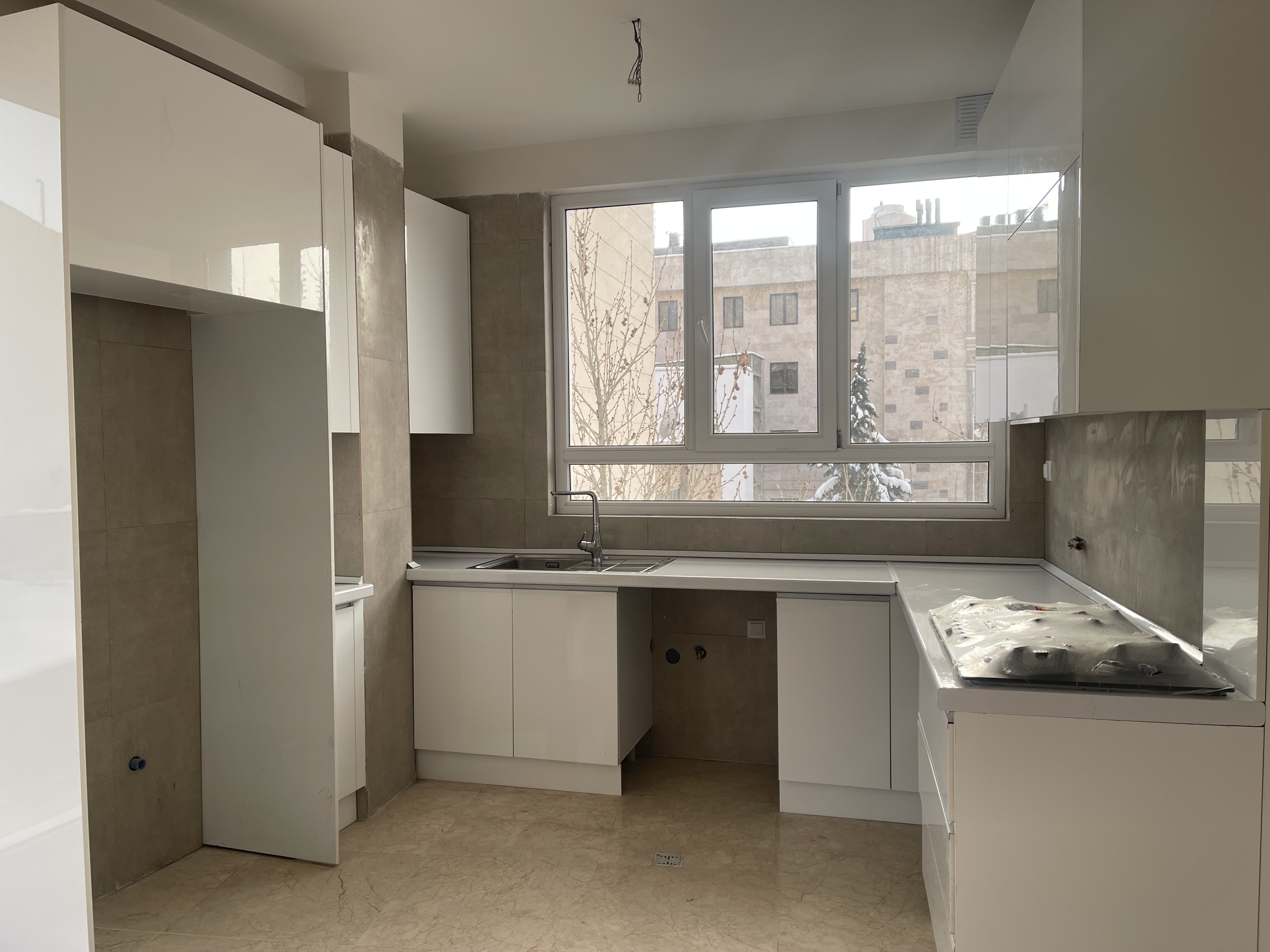 فروش آپارتمان 70متر قیطریه نوساز 2پارکینگ