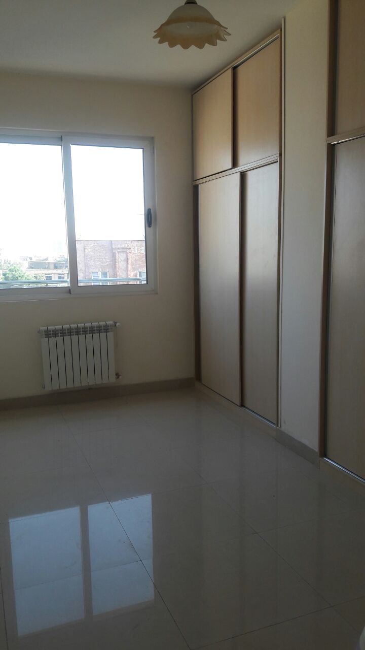 فروش آپارتمان 95 متر قلهک خوش نقشه