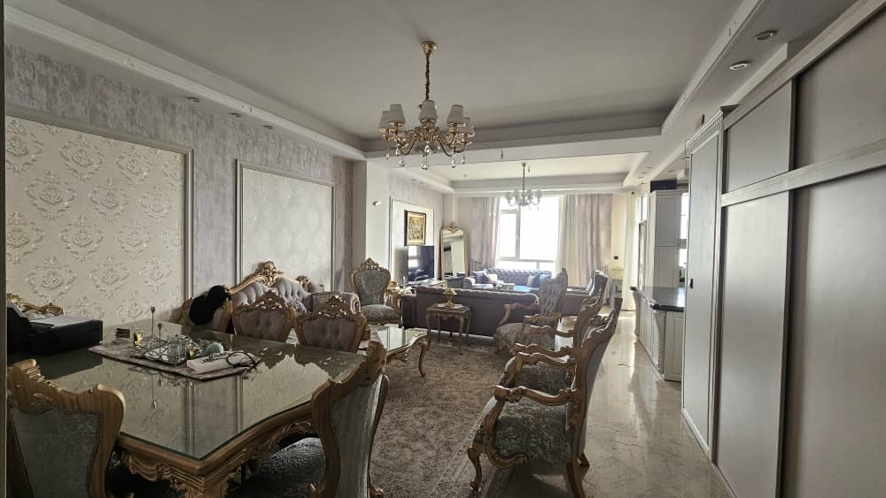 فروش آپارتمان 110 متر نیاوران  غرق نور تاپ لوکیشن