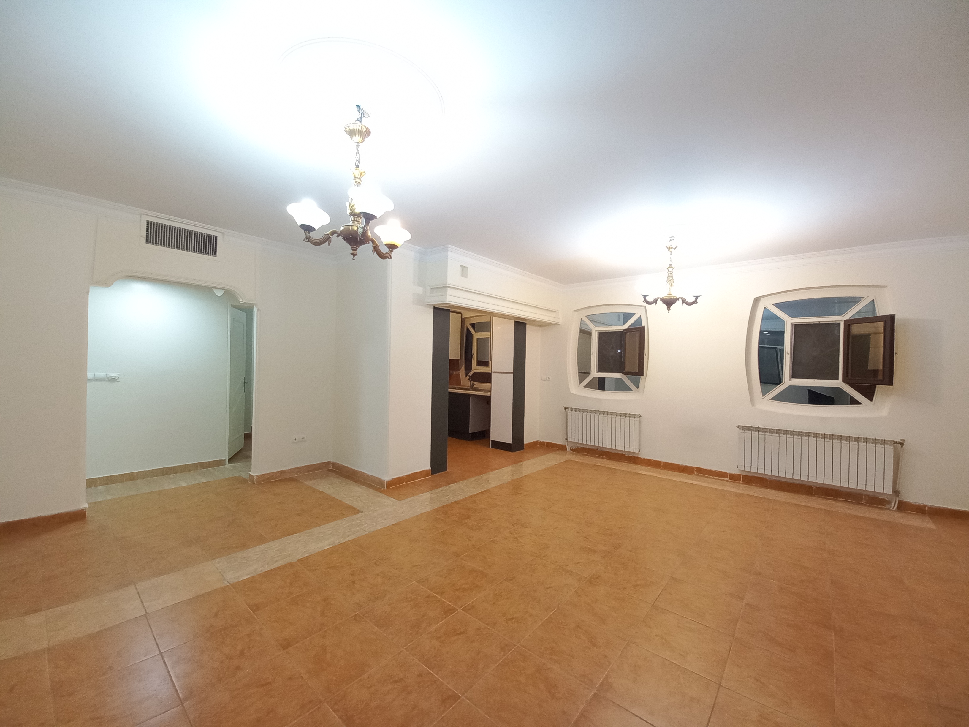 فروش آپارتمان 95 متر شهرک لاله