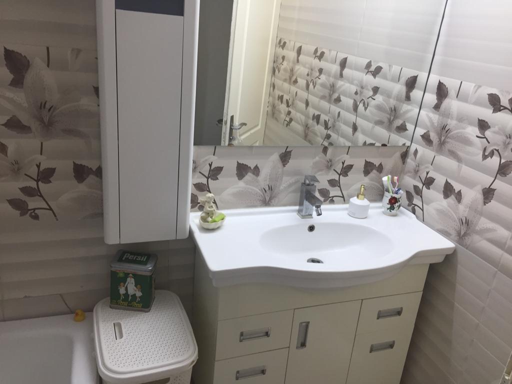 فروش آپارتمان 85 متر قلهک غرق نور