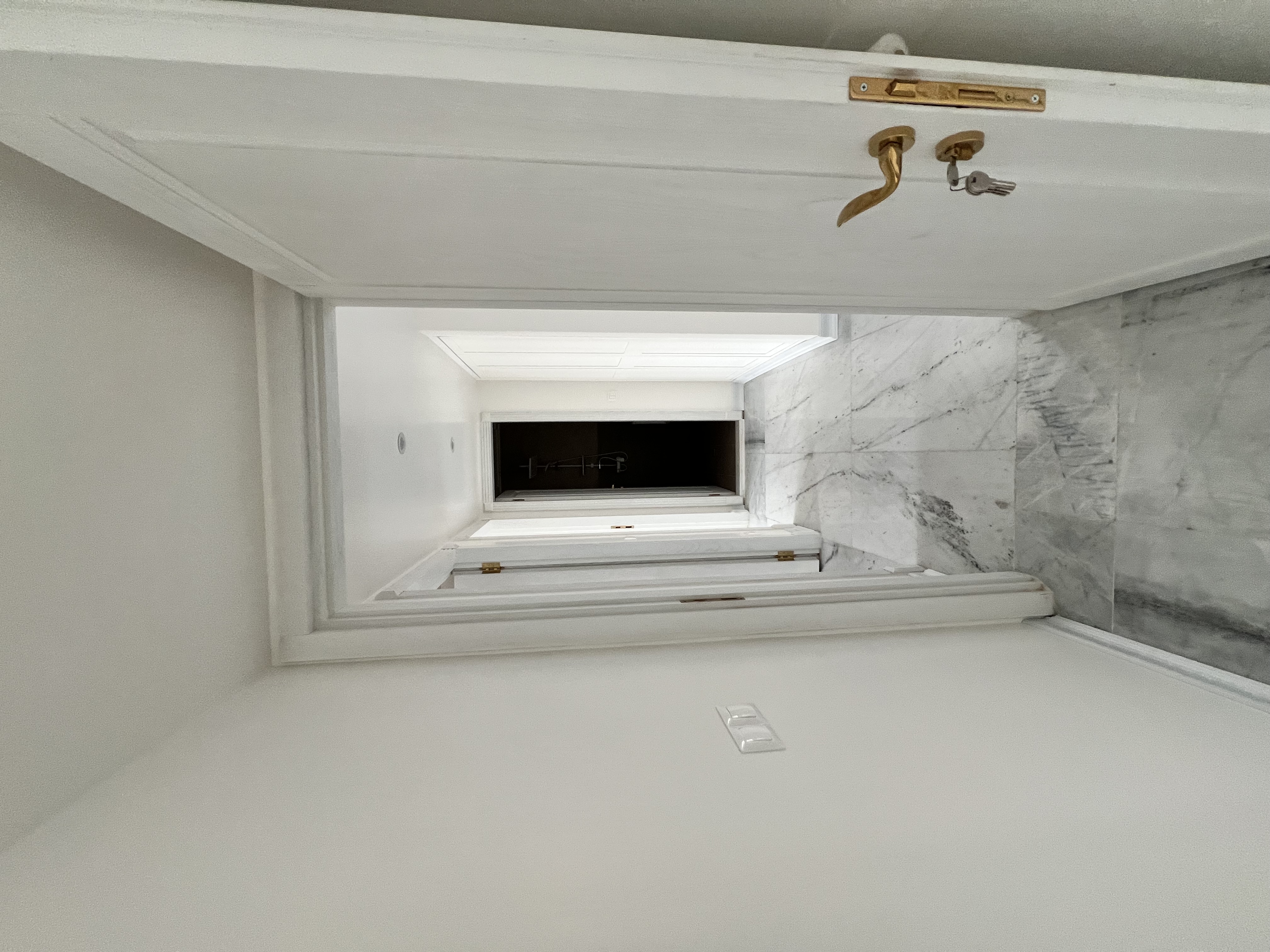 فروش اپارتمان 139متر آپارتمان پاسداران غرق نور مستقیم