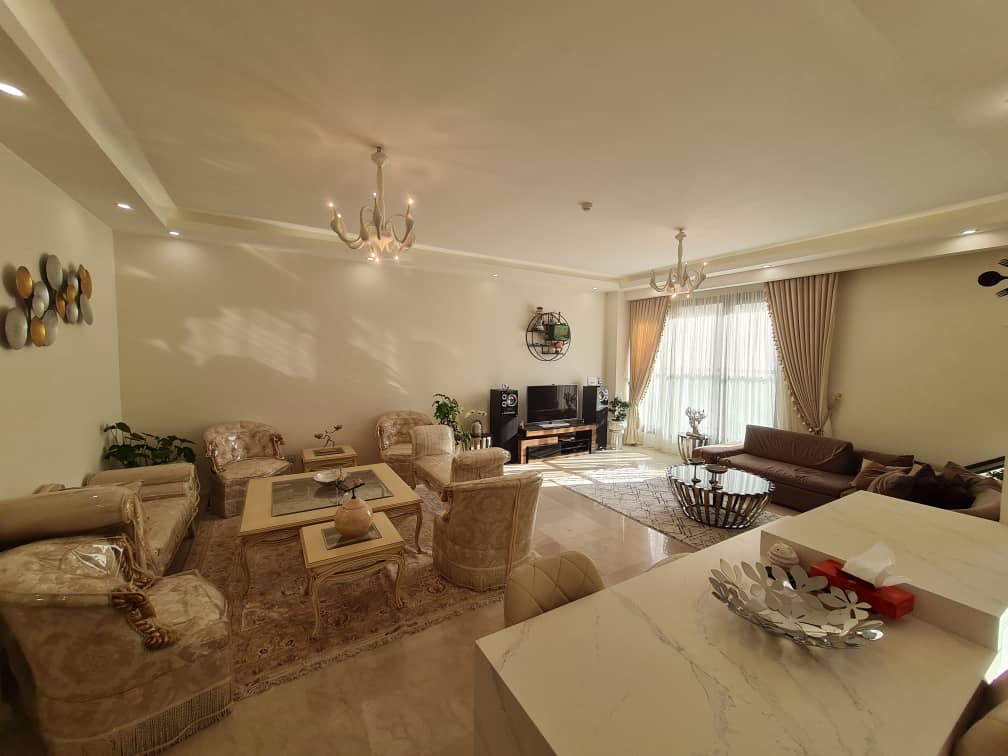 فروش اپارتمان 220 متر نیاوران