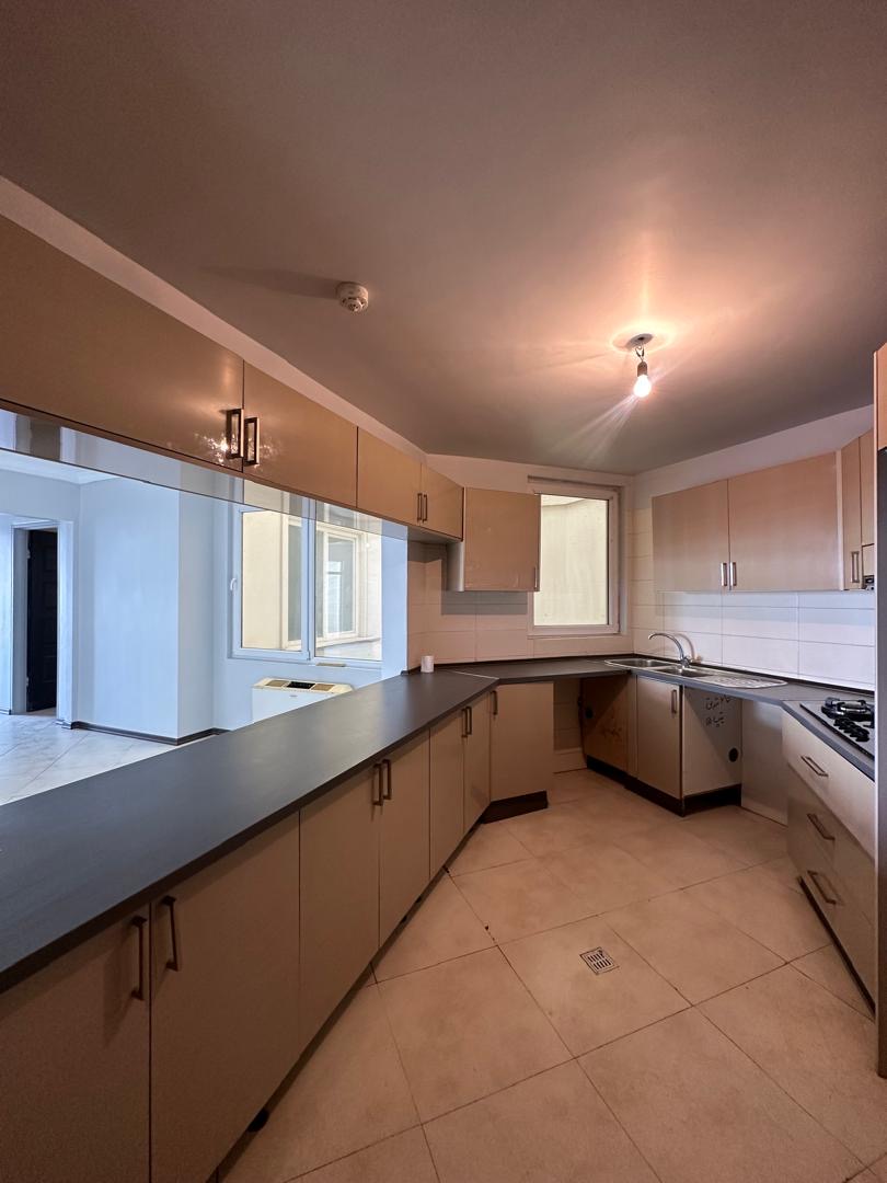 فروش آپارتمان 136 متر نیاوران