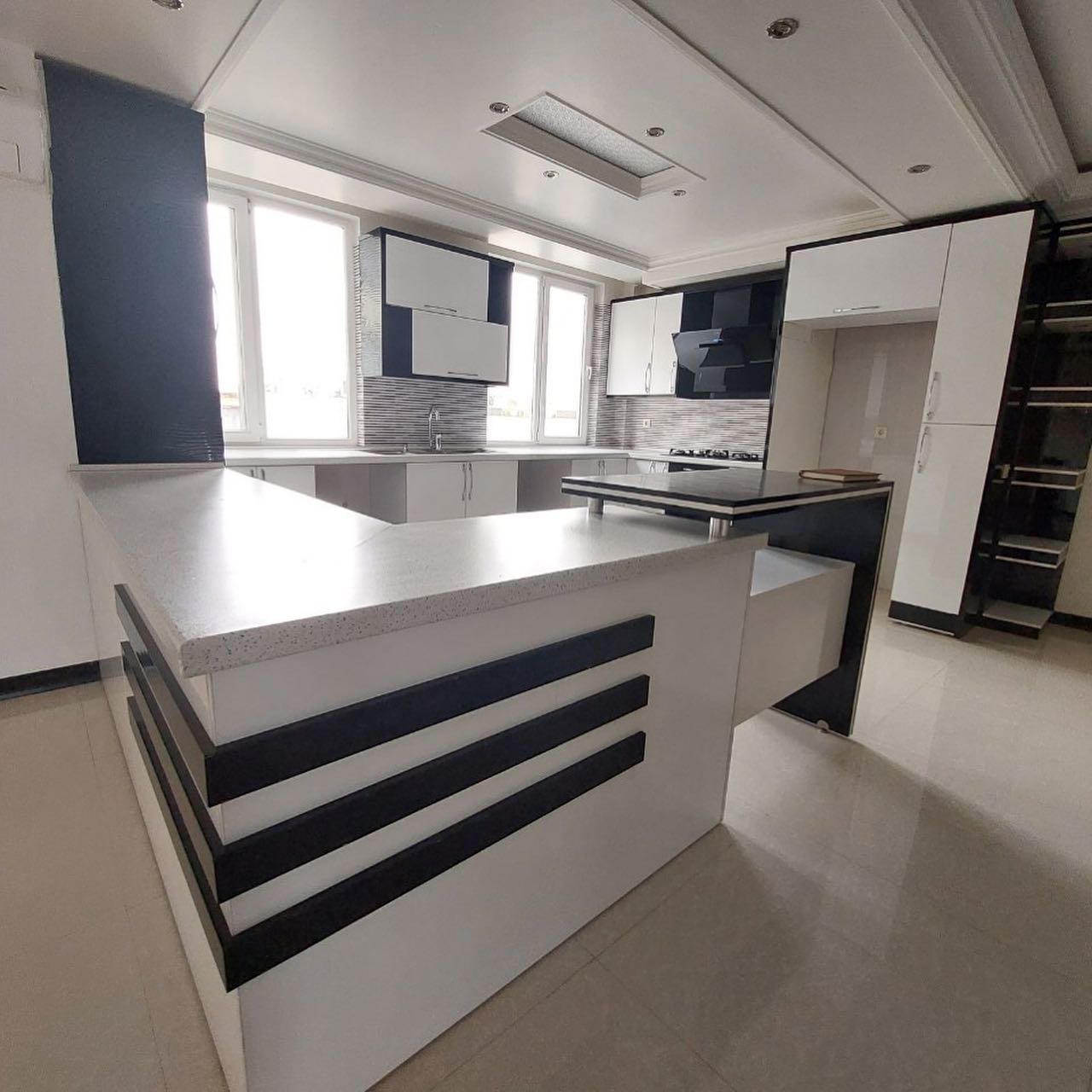 اجاره آپارتمان 115 متر دربند فول مشاعات