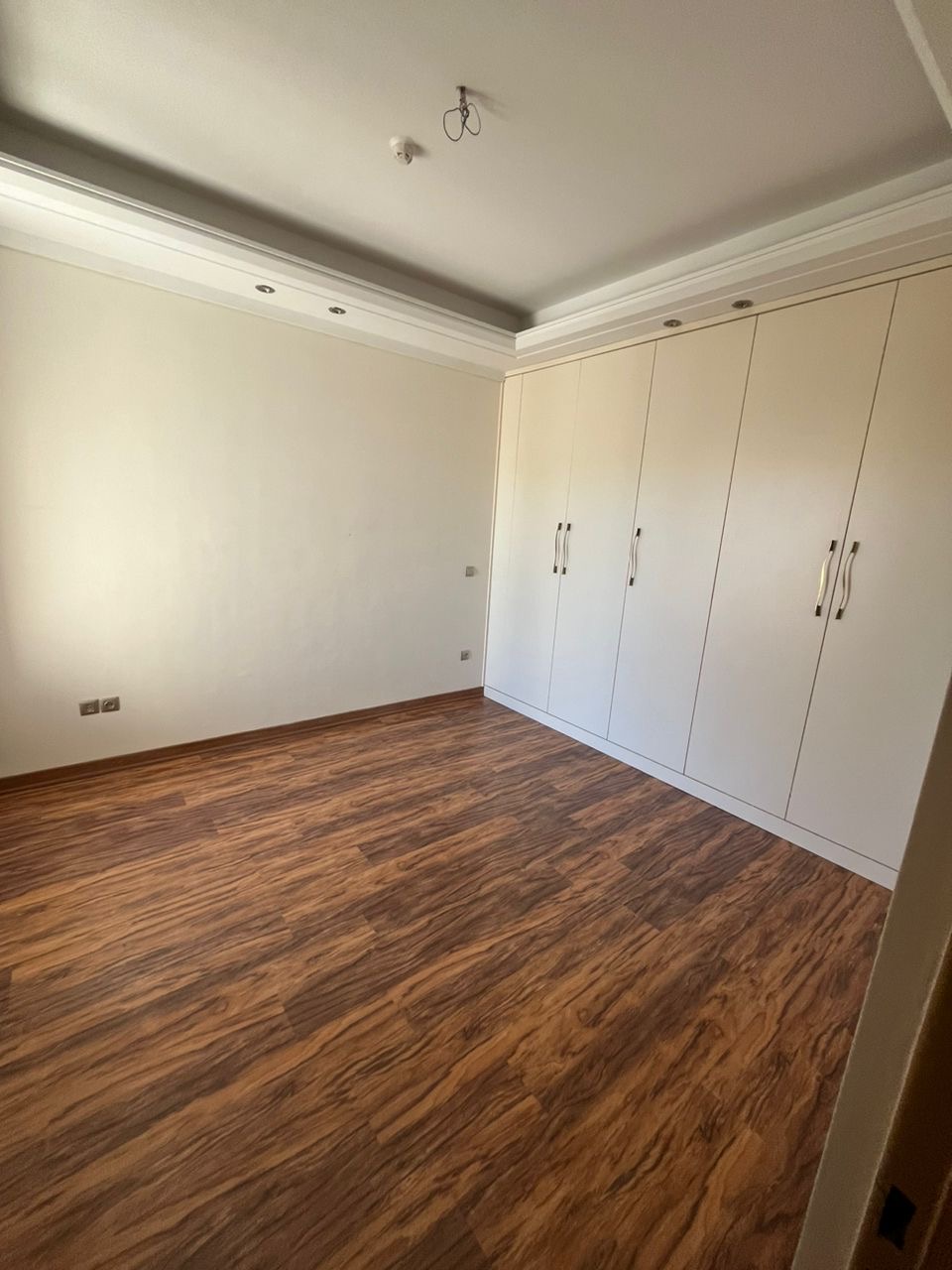 فروش آپارتمان 171 متر نیاوران