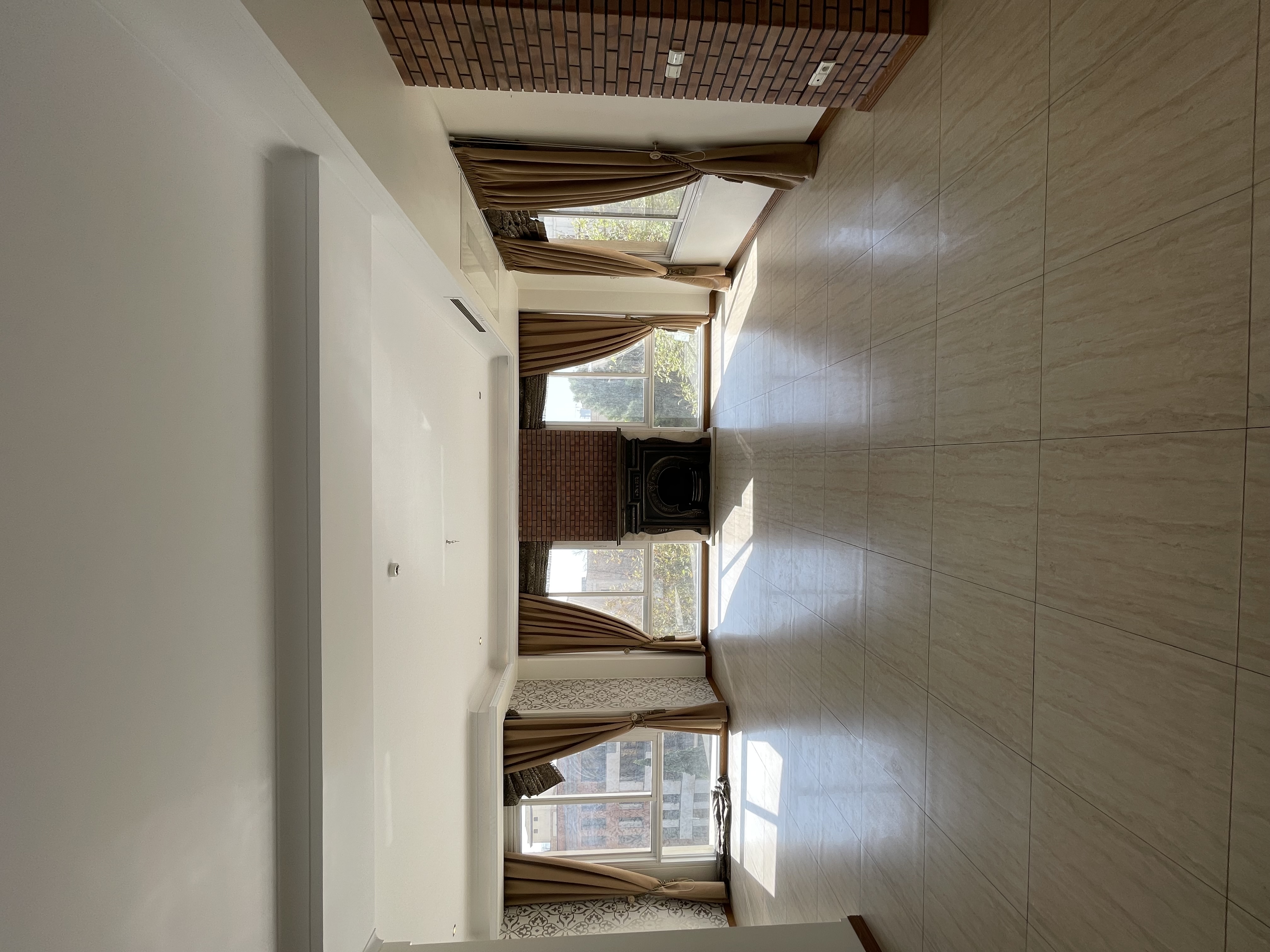 فروش آپارتمان 180 متر اندرزگو غرق نور