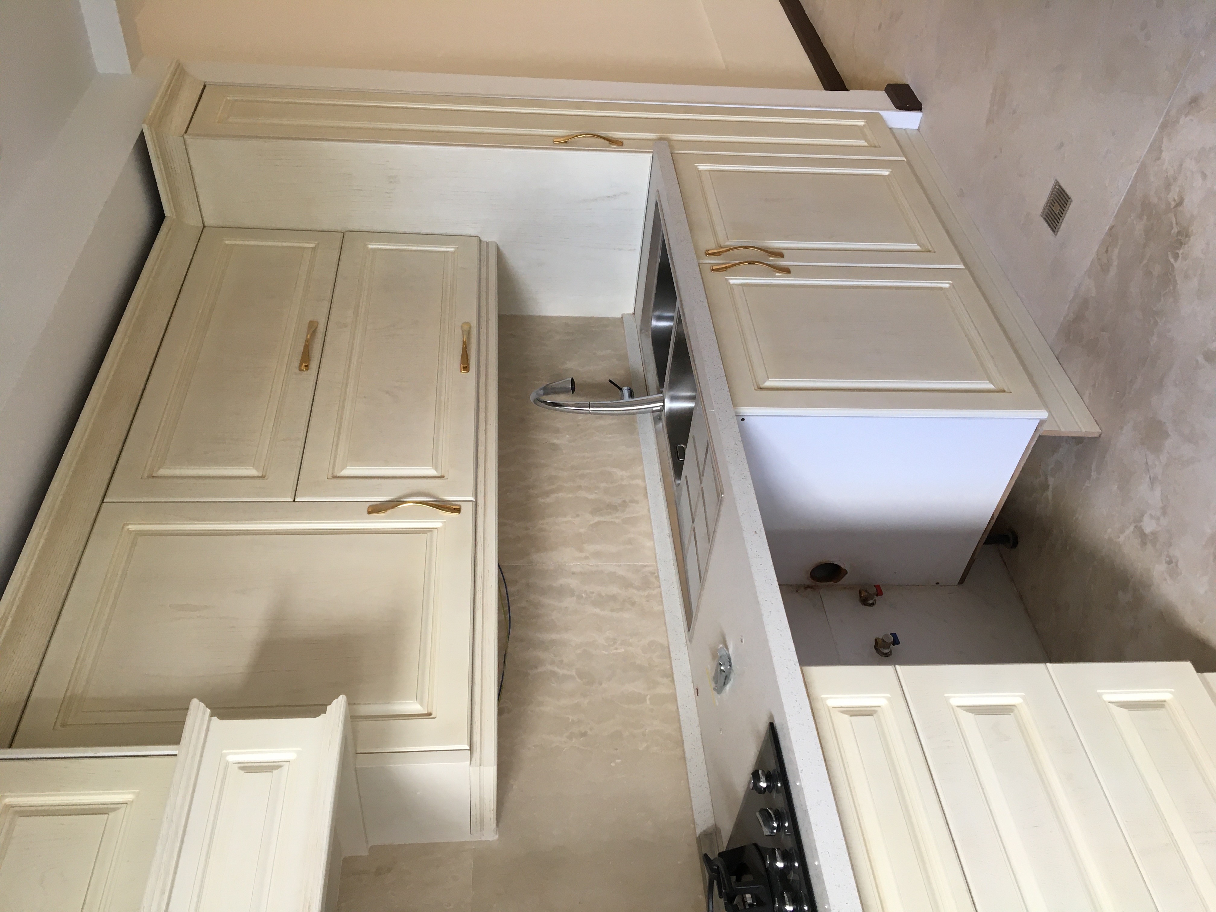 فرمانیه ۱۱۰ متر تکواحدی فول امکانات