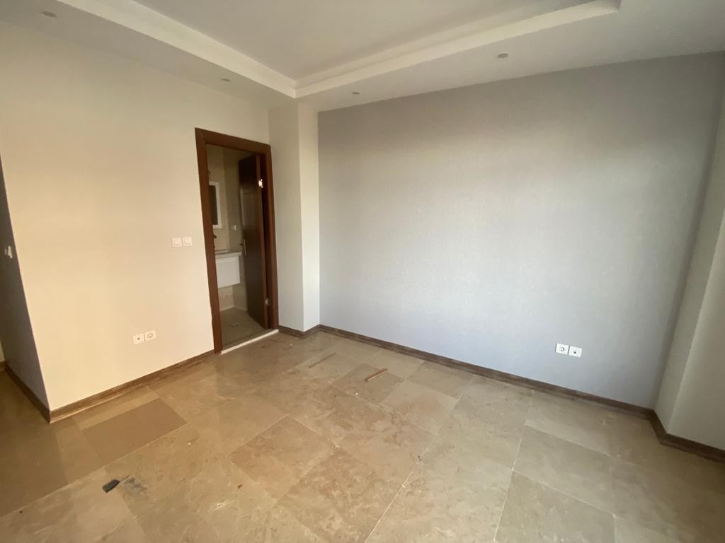 اندرزگو ۱۰۰ متر ۲ خواب فول امکانات