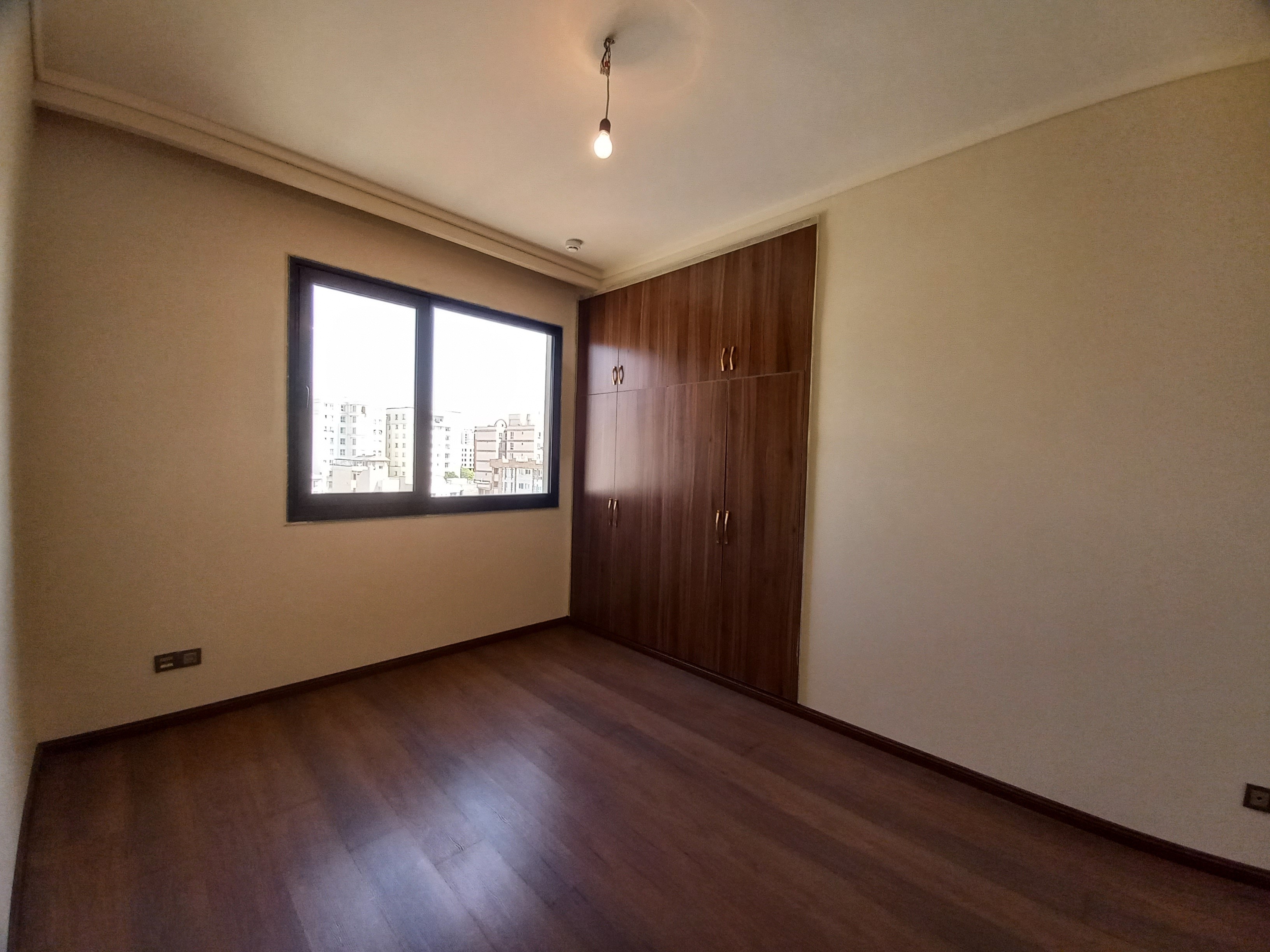 فروش/۱۰۶متر/هروی