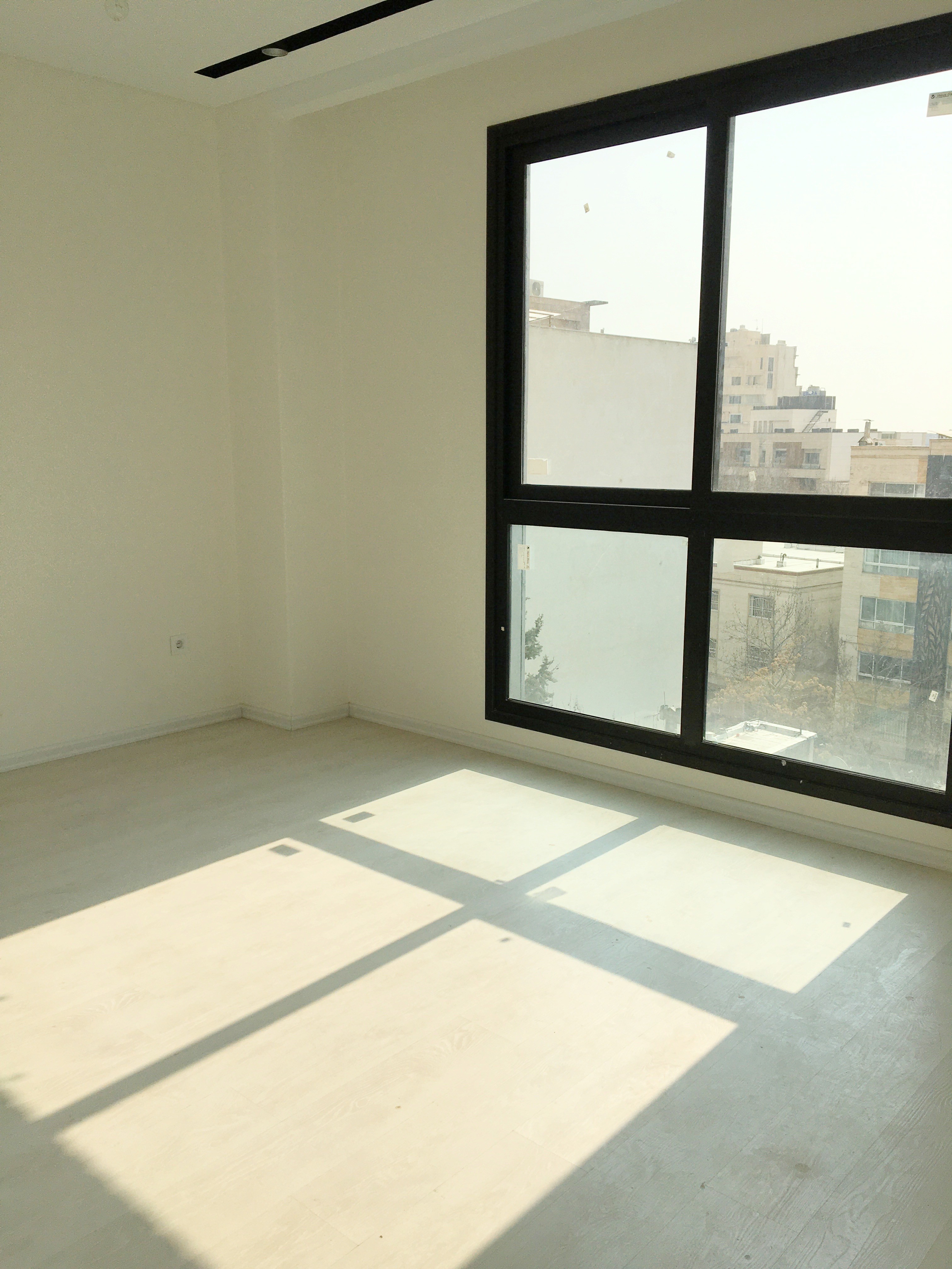 قیطریه ۱۱۰ متر نوساز فول مشاعات