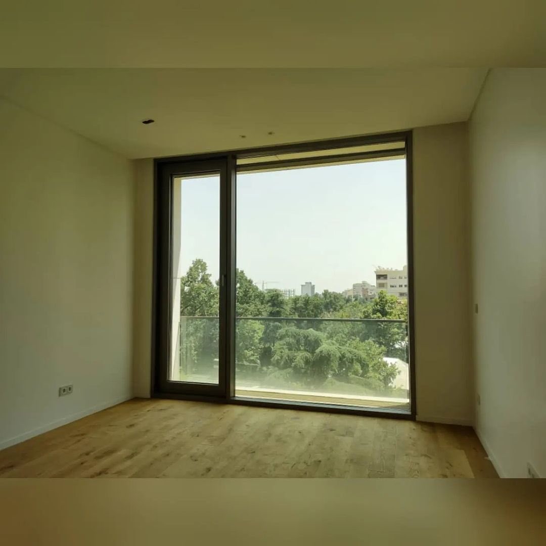 ۲۰۰ متر ، برج برند، ۳ خواب