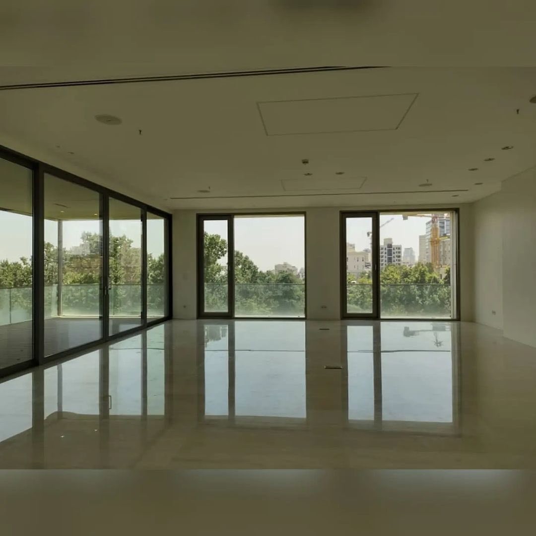 ۲۰۰ متر ، برج برند، ۳ خواب