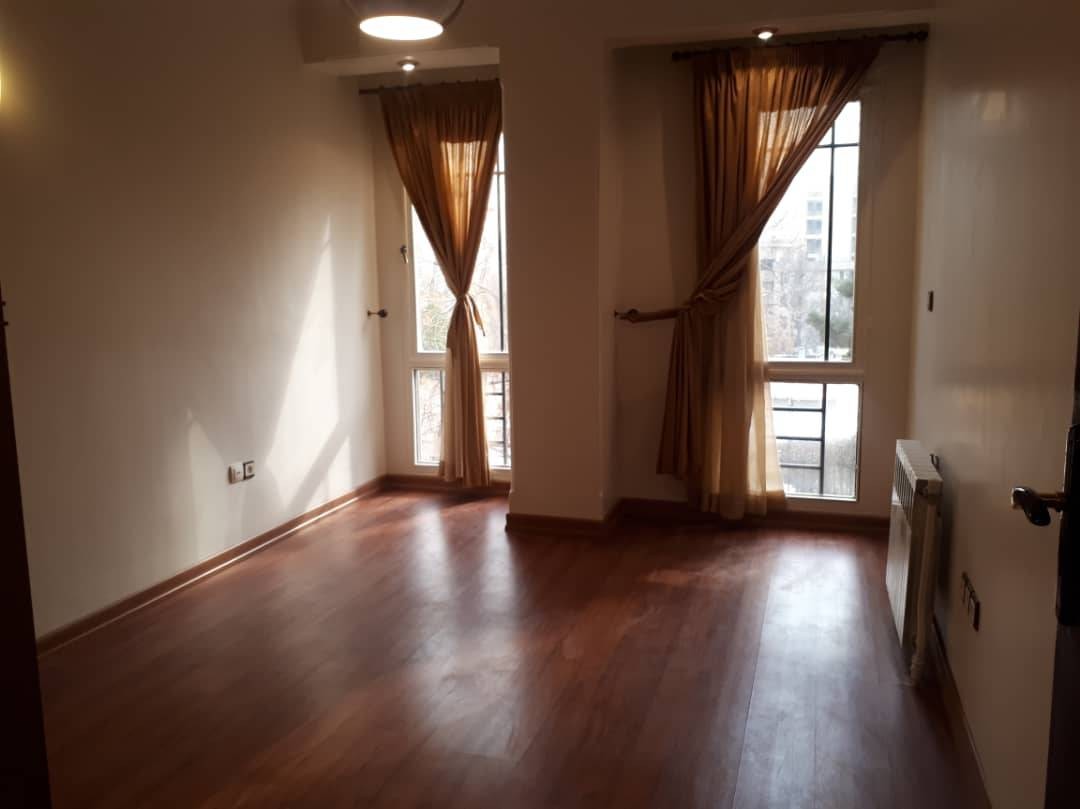 فروش آپارتمان 130 متر دو خواب